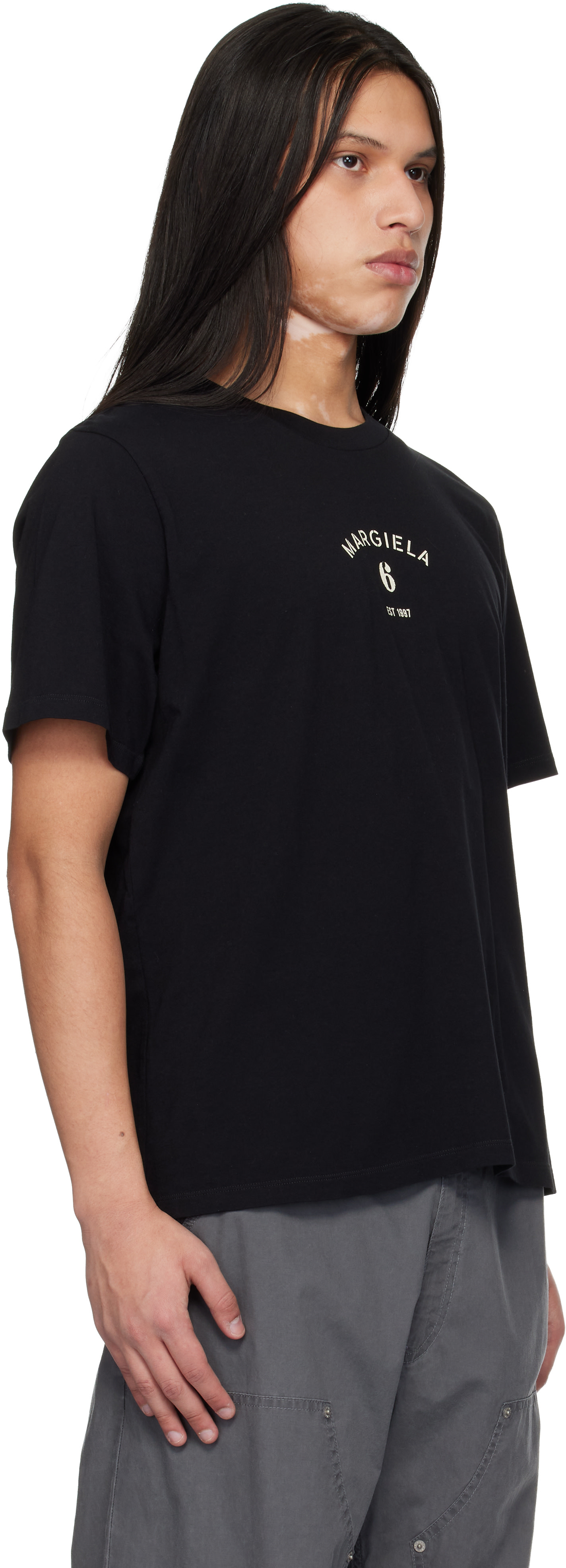 MM6 Maison Margiela: ブラック ロゴ Tシャツ | SSENSE 日本