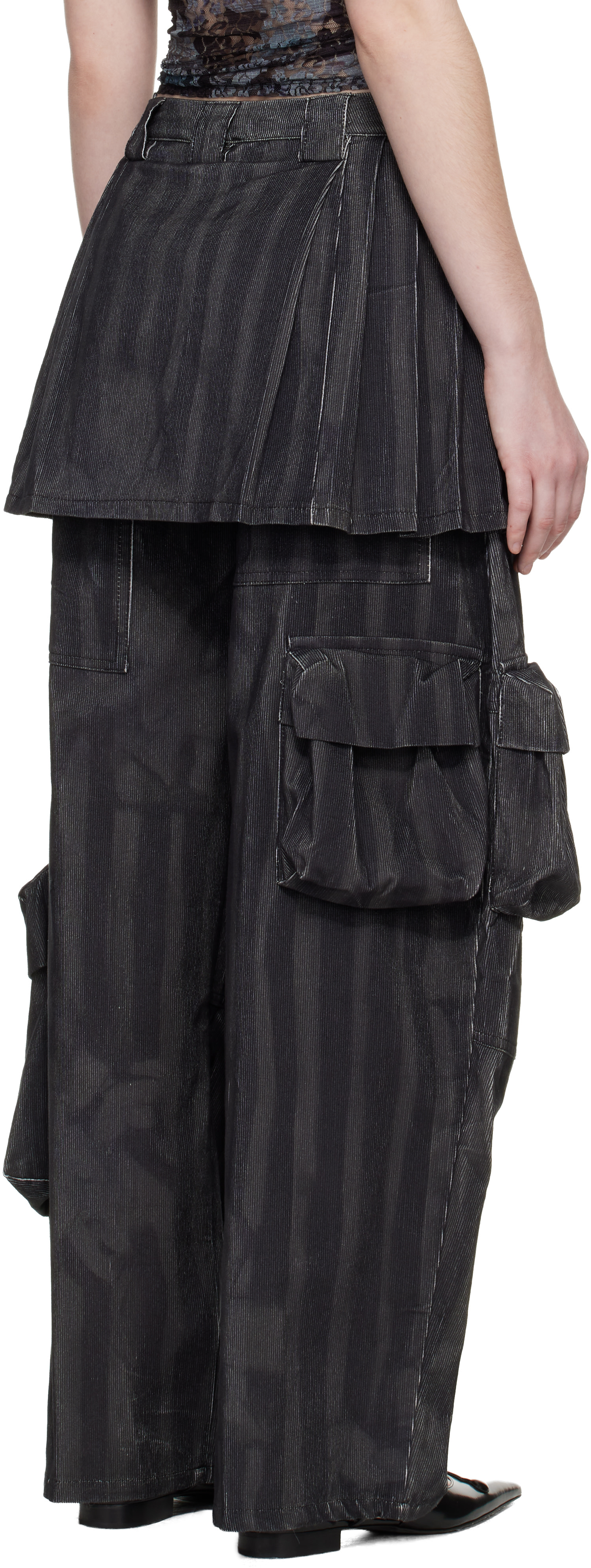 COLLINA STRADA パンツ Collina Strada: ブラック Lawn Skirt カーゴパンツ | SSENSE 日本