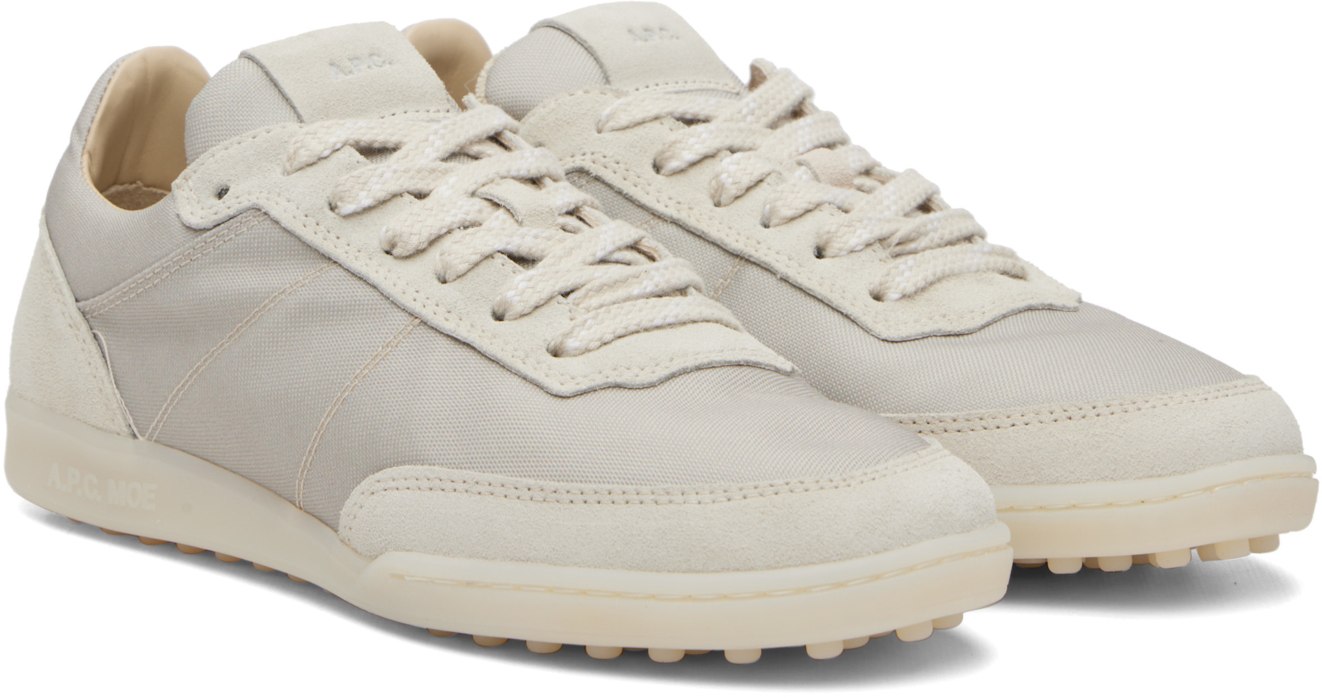 美品 A.P.C. ホワイト スニーカー ロゴ入り 38完売 A.P.C.: オフホワイト Moe スニーカー | SSENSE 日本