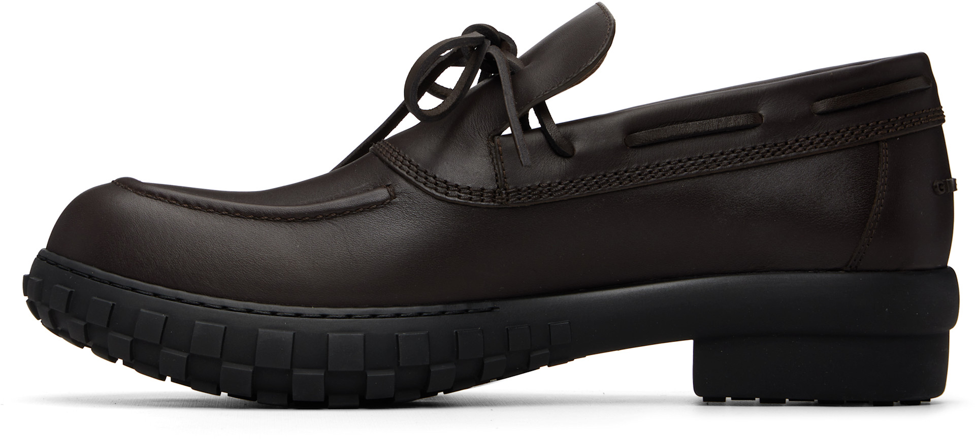 Givenchy - Chaussures bateau Echo brunes en cuir