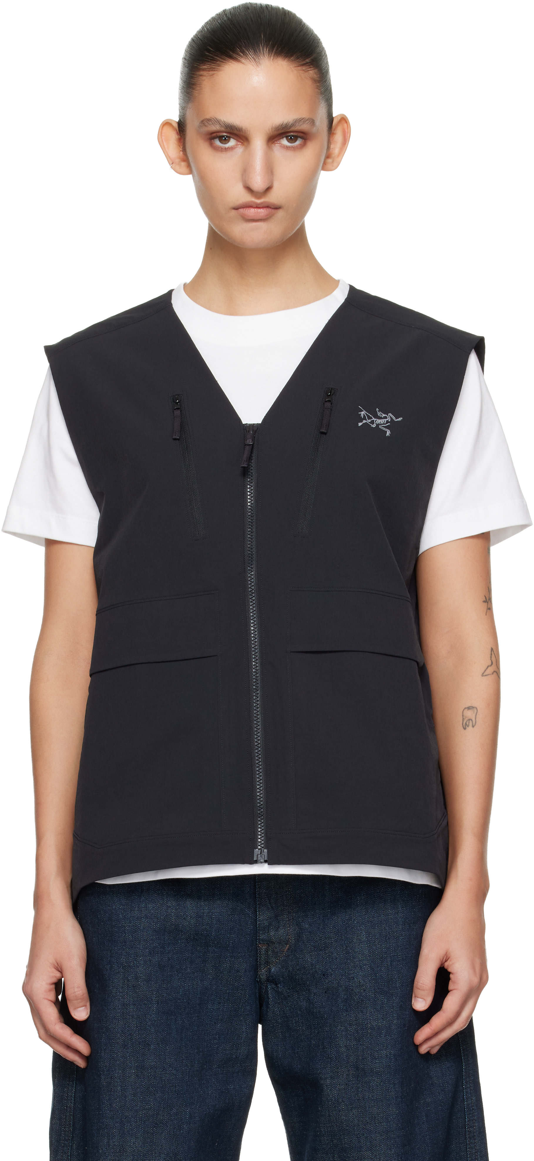 Arc'teryx: Black Sonii Utility Vest | SSENSE Canada