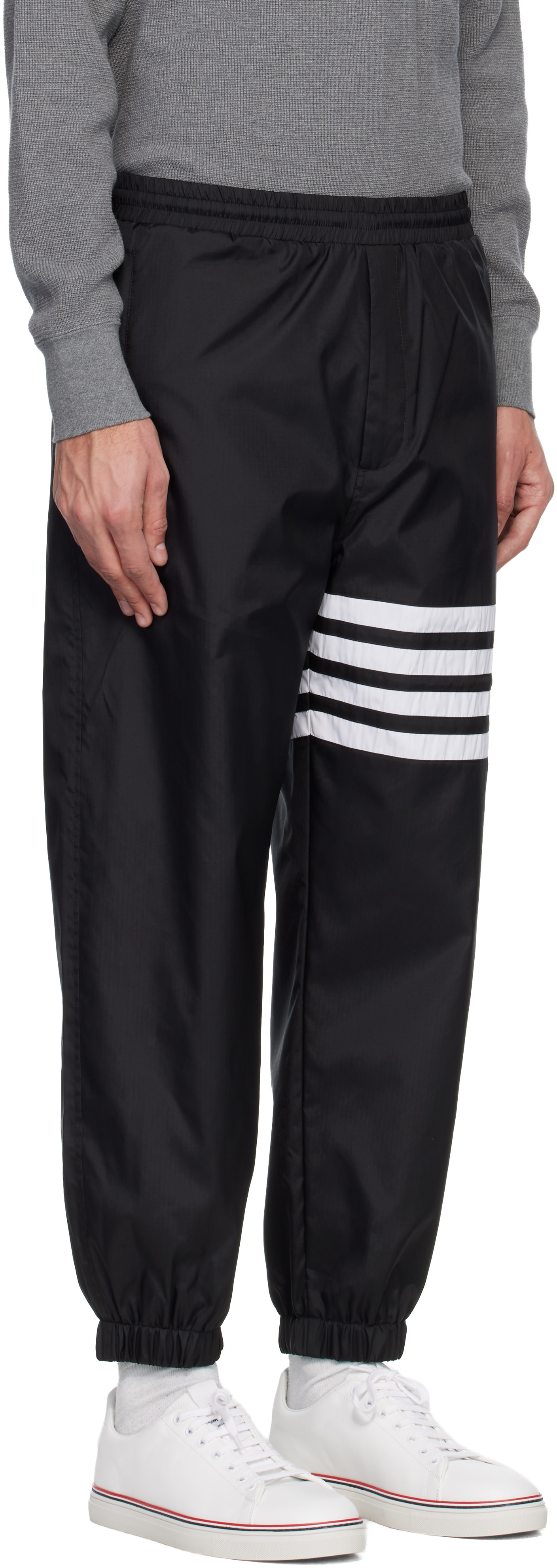 【美品】20SS Thom Browne. ナイロン トラックパンツ Thom Browne: ブラック Shiny Ripstop 4-Bar トラックパンツ | SSENSE 日本