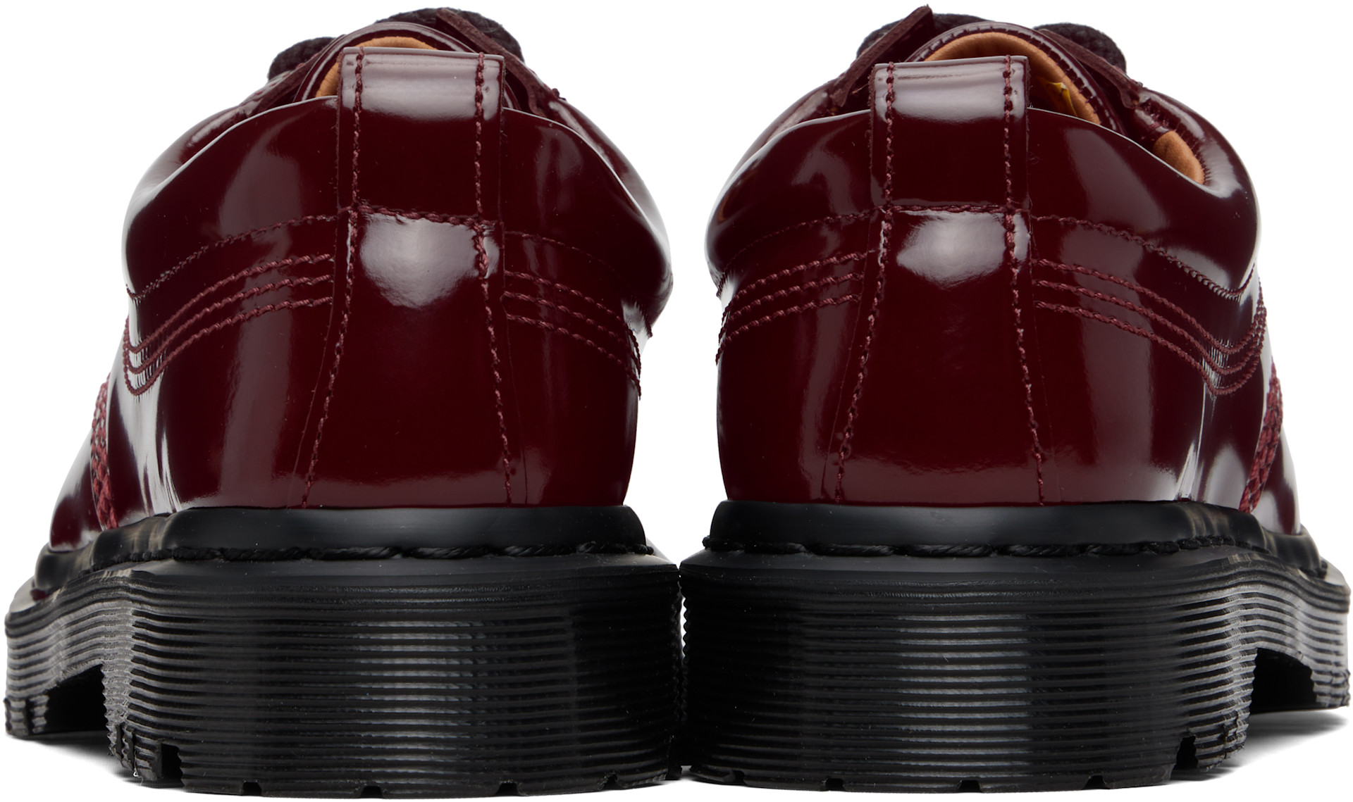 Dr. Martens: バーガンディ Lowell ダービー | SSENSE 日本