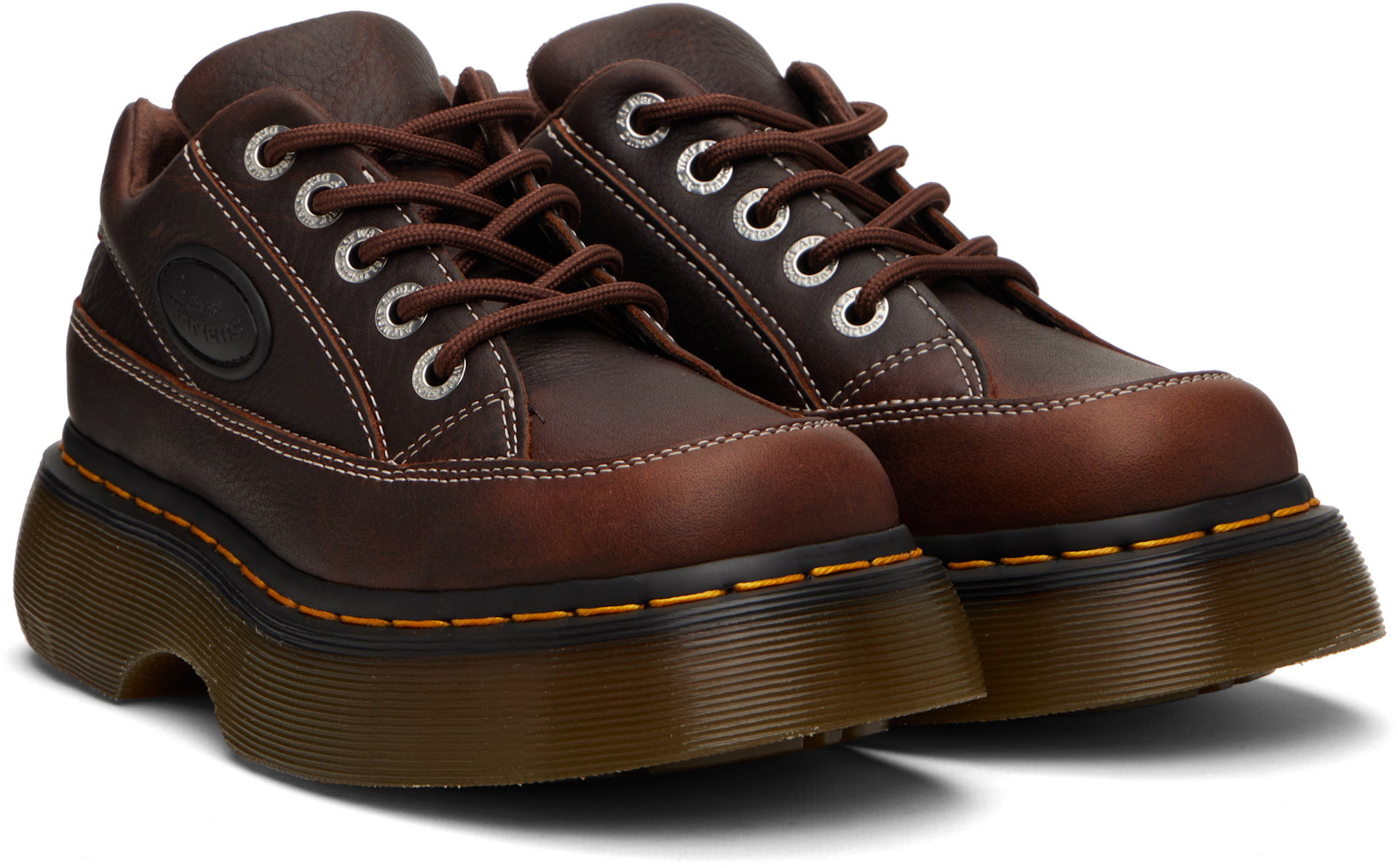 Dr. Martens: ブラウン Buzz 5-Eye Grizzly レザー ダービー | SSENSE 日本