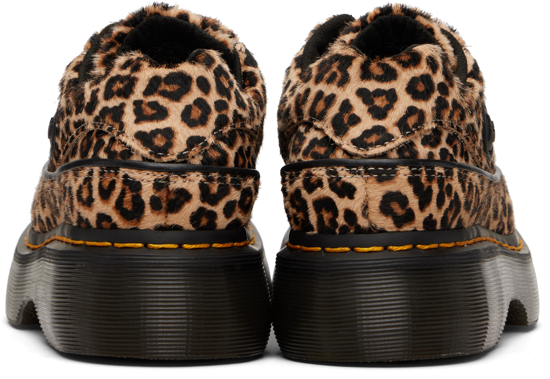 Dr. Martens: タン Buzz 5-Eye レオパード ダービー | SSENSE 日本