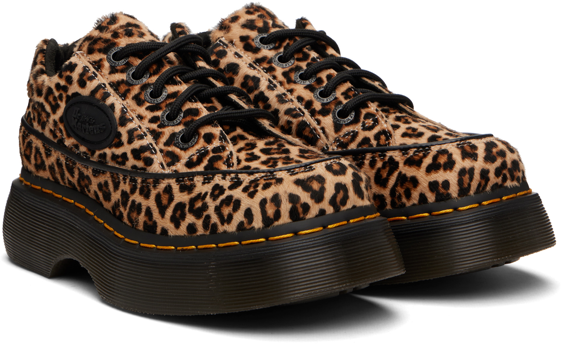 Dr. Martens: タン Buzz 5-Eye レオパード ダービー | SSENSE 日本