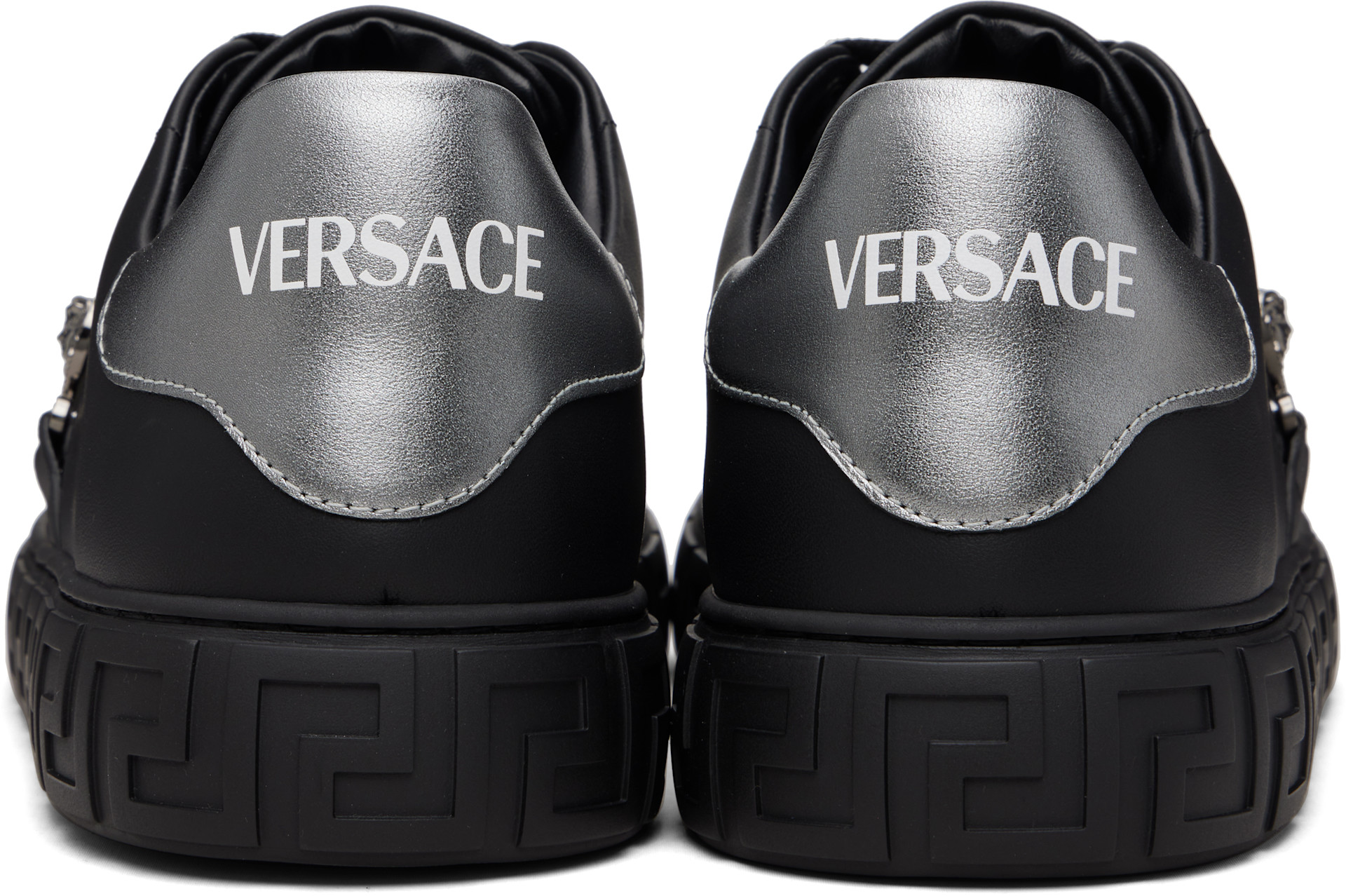 Versace: ブラック グレカ フェイクレザー スニーカー | SSENSE 日本