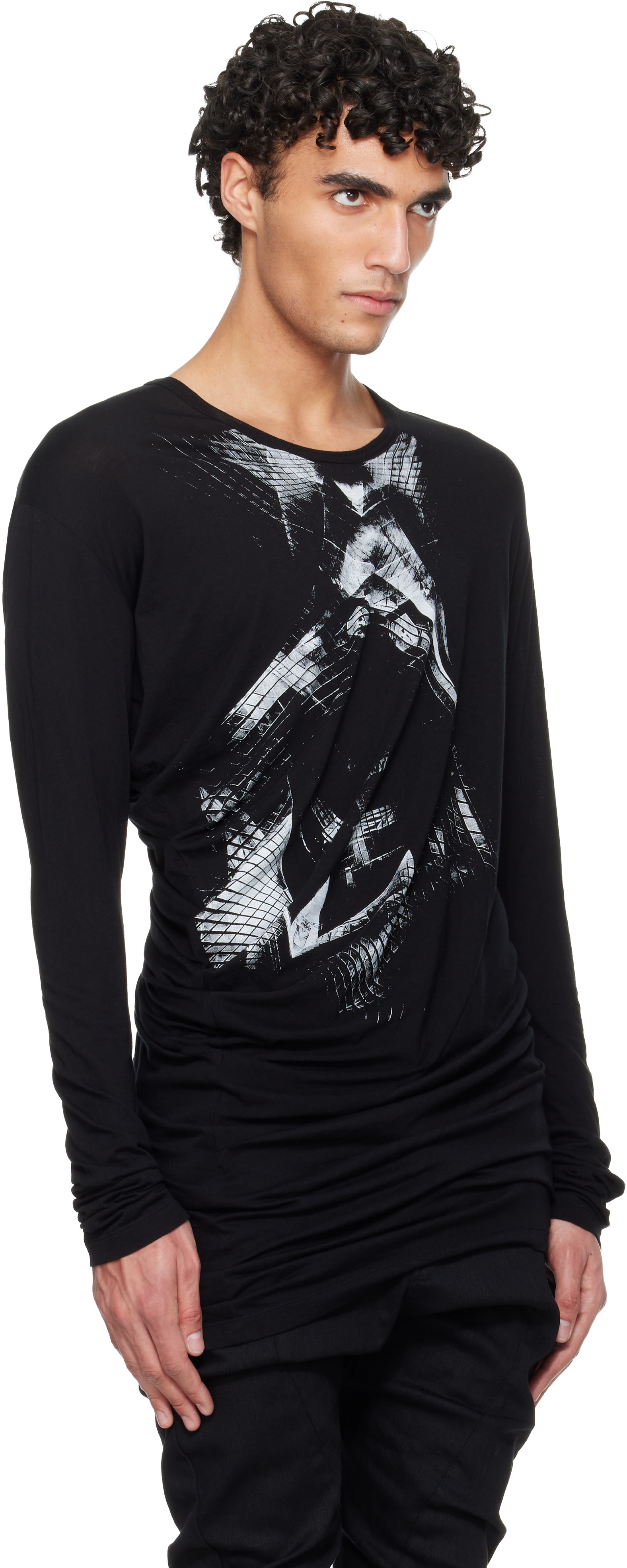 JULIUS: ブラック Numinous Print Curved Tシャツ | SSENSE 日本
