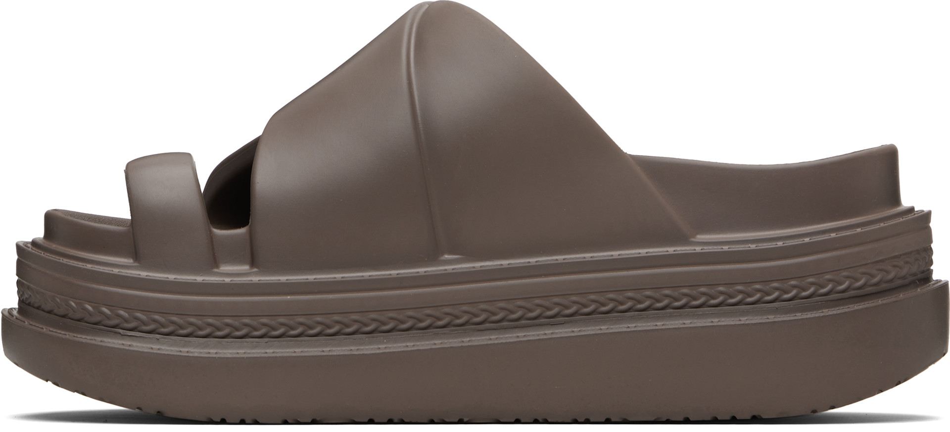 sacai: ブラウン Foam Multiple Sole サンダル | SSENSE 日本