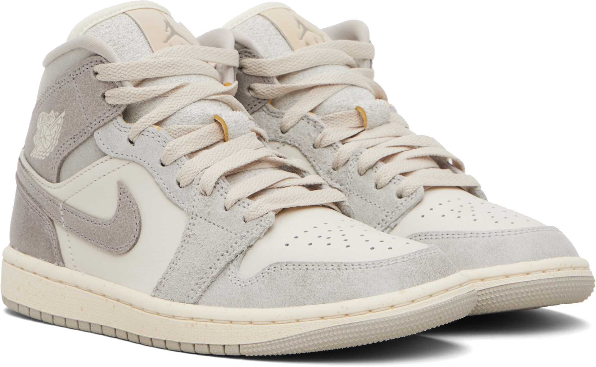 Nike Jordan: グレー＆オフホワイト Air Jordan 1 Mid SE スニーカー 