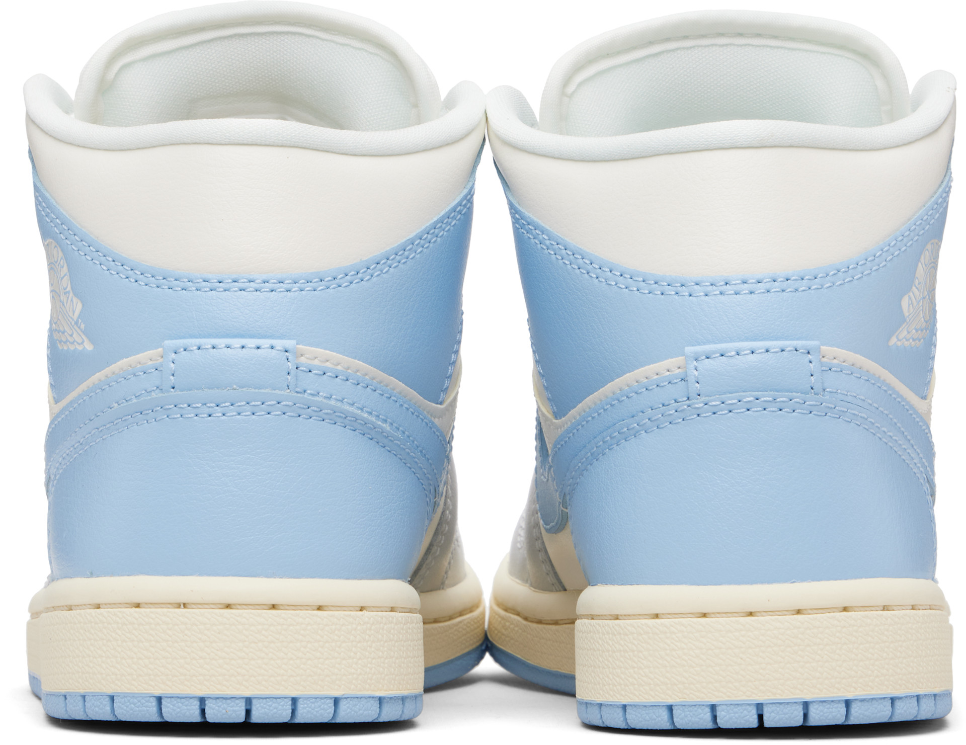 Nike Air Jordan 1 ライトブルー/ホワイト Nike Jordan: ホワイト＆ブルー Air Jordan 1 Mid スニーカー | SSENSE