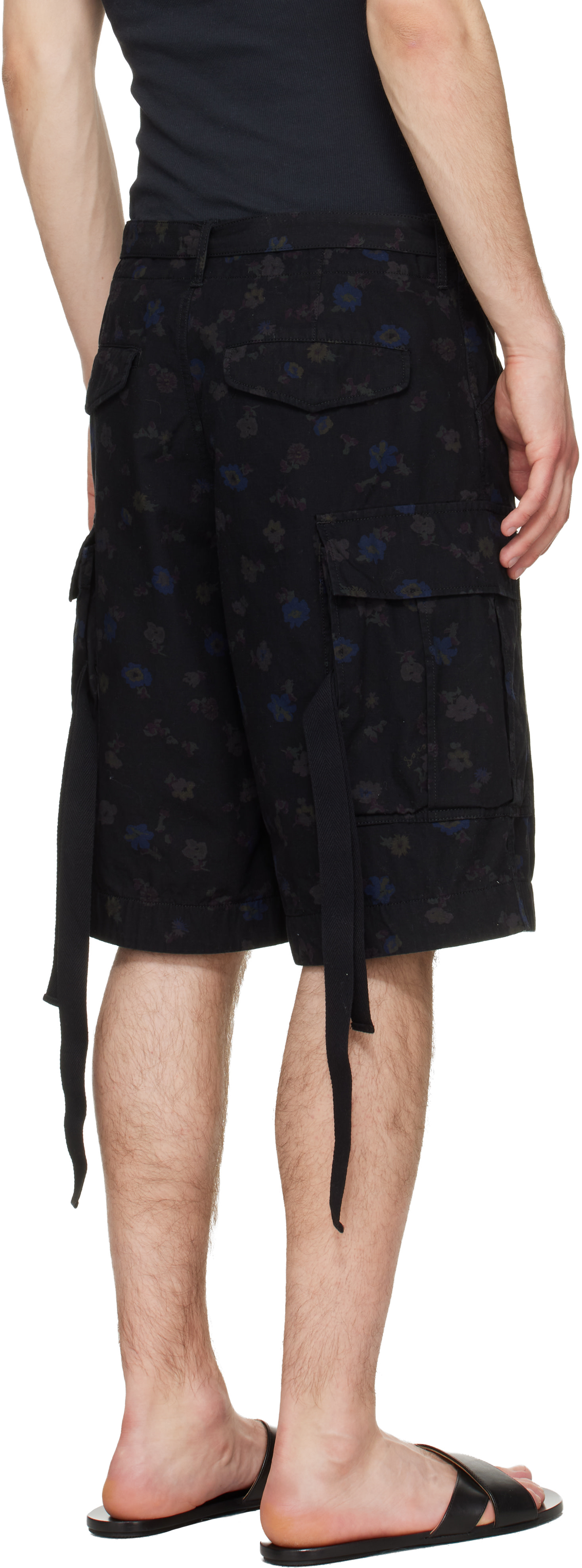sacai: ブラック オーバーダイ フローラルプリント カーゴショート