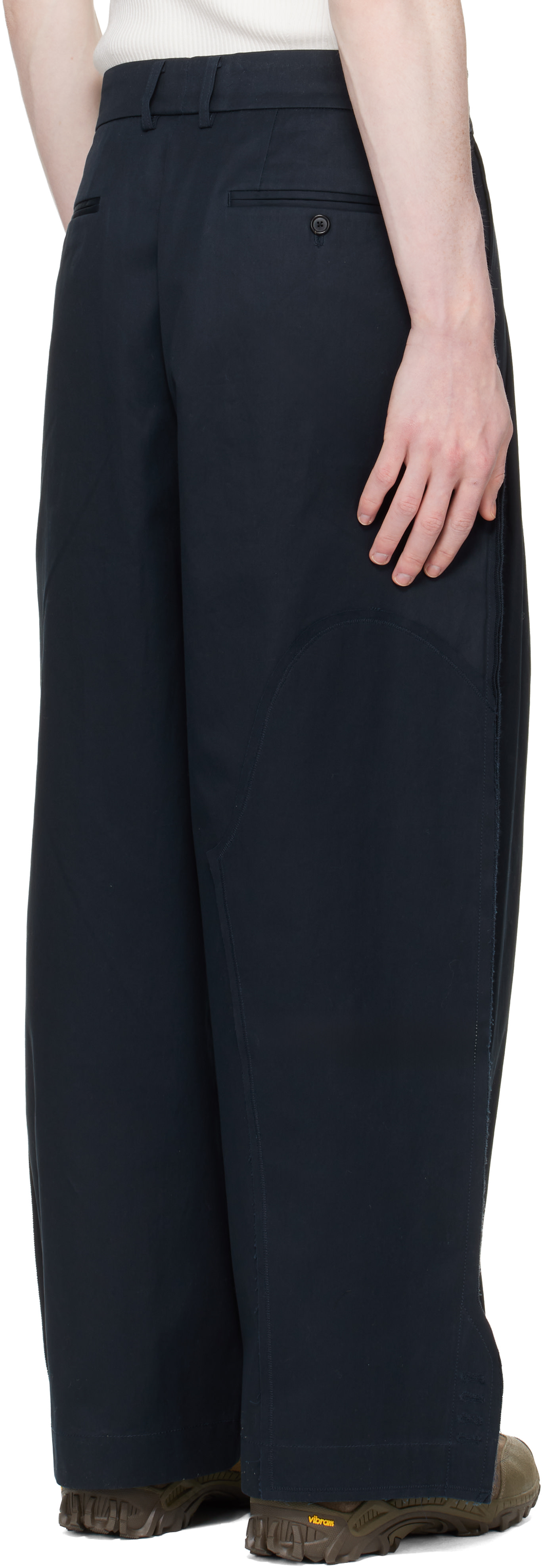RE;CODE - Pantalon bleu marine à nervures et à bords bruts