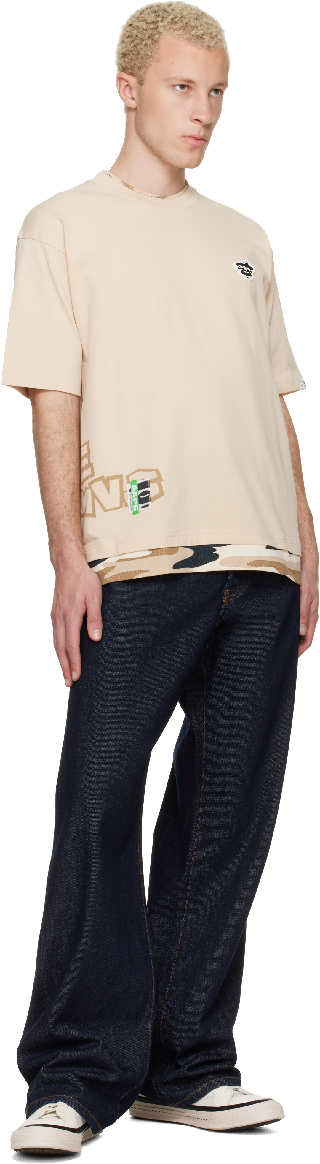 AAPE by A Bathing Ape - ベージュ 'AAPEUNVS' グラフィックTシャツ