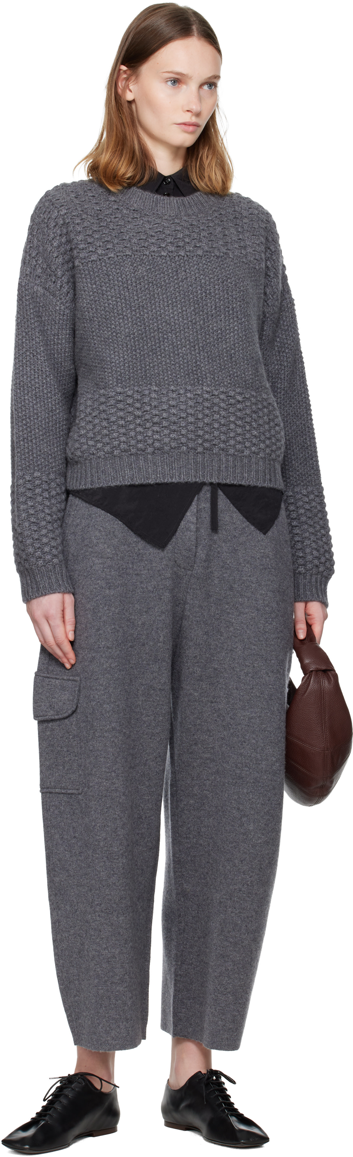 LISA YANG - Pull Signe gris