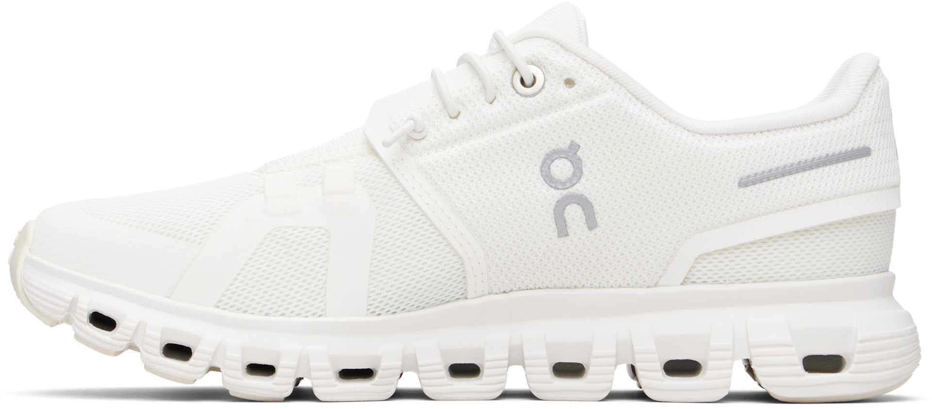 On - Baskets Cloud 6 blanc cassé