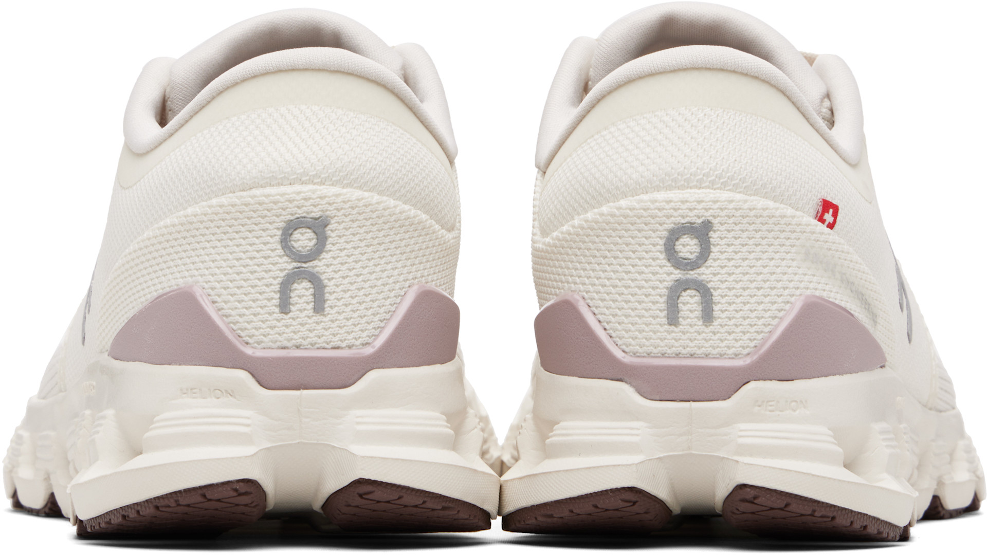 On - Baskets Cloud X 4 blanc cassé
