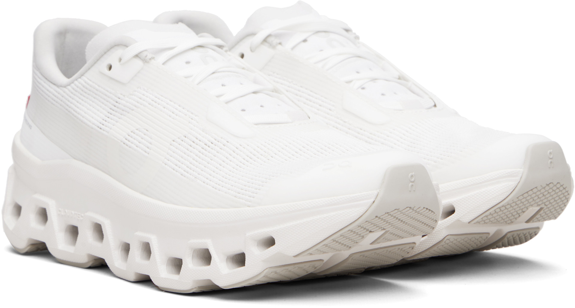 On - Baskets Cloudmonster Void blanches