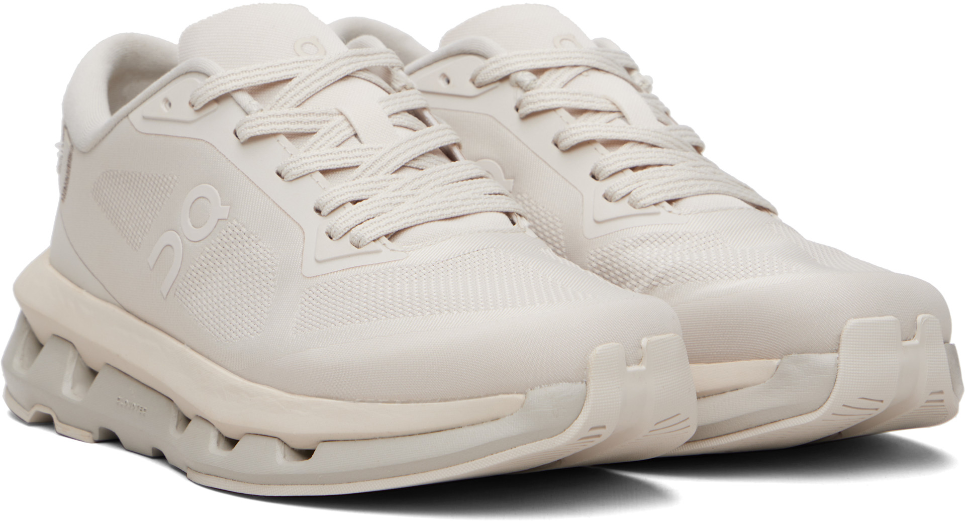 On - Off-White Cloudzone Sneakers