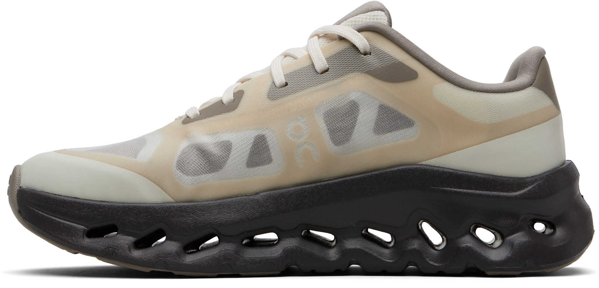 On: Beige & Black Cloudtilt Remix Sneakers | SSENSE