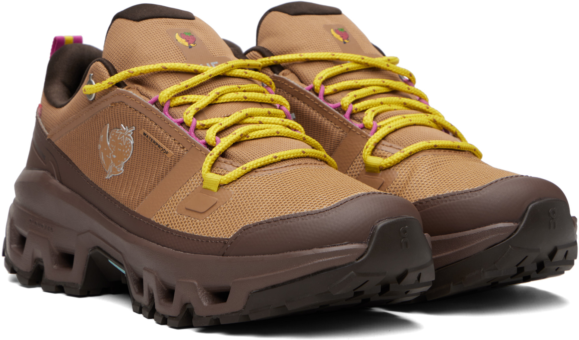 On: ブラウン Sky High Farmsエディション Cloudrock Low Waterproof 