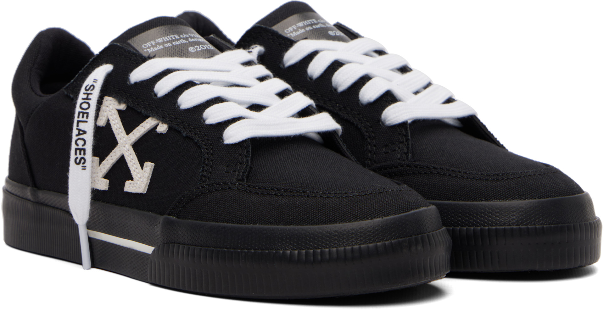 Off-White: ブラック バルカナイズ ローカットスニーカー | SSENSE 日本 Off-White: ブラック バルカナイズ ローカットスニーカー | SSENSE 日本