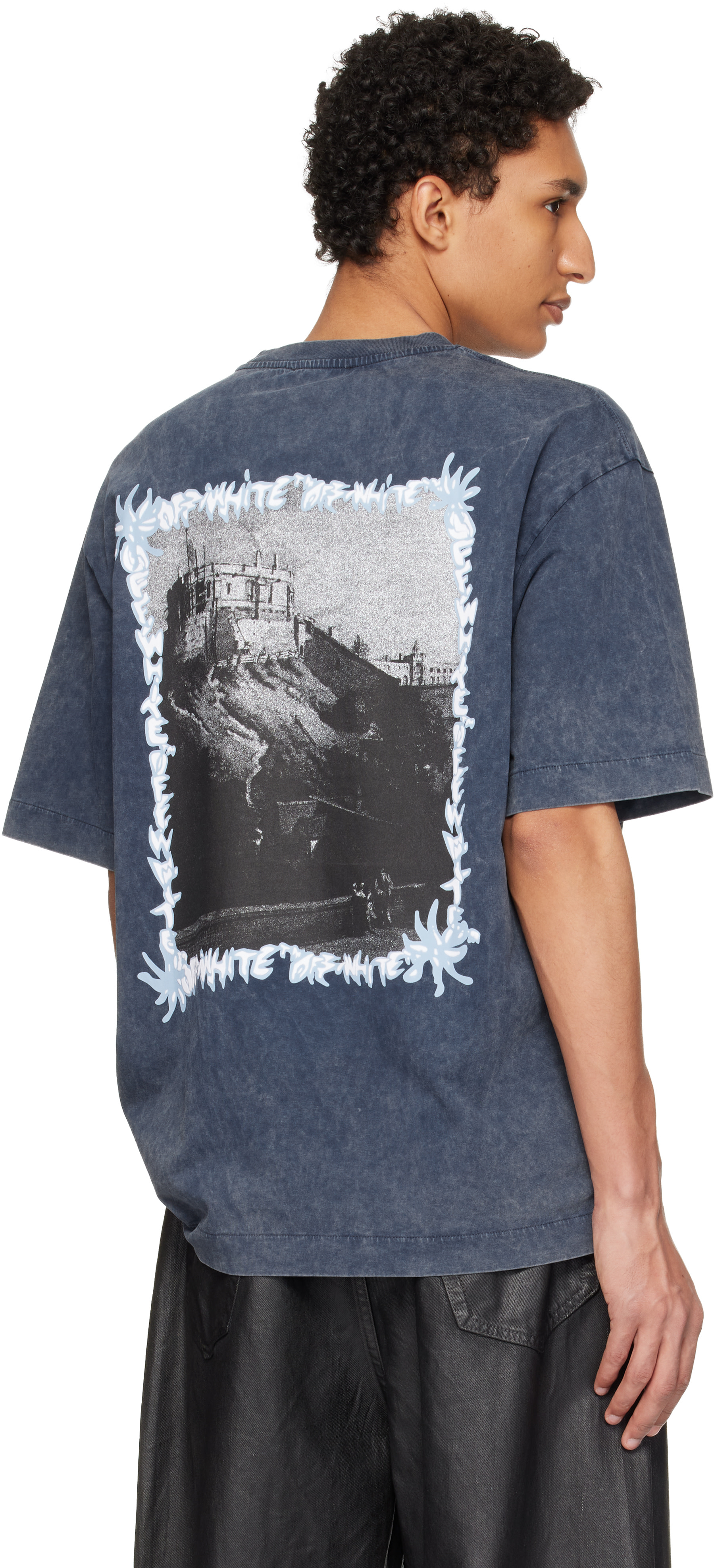 Off-White: ネイビー Spray Painting Skate Tシャツ | SSENSE 日本