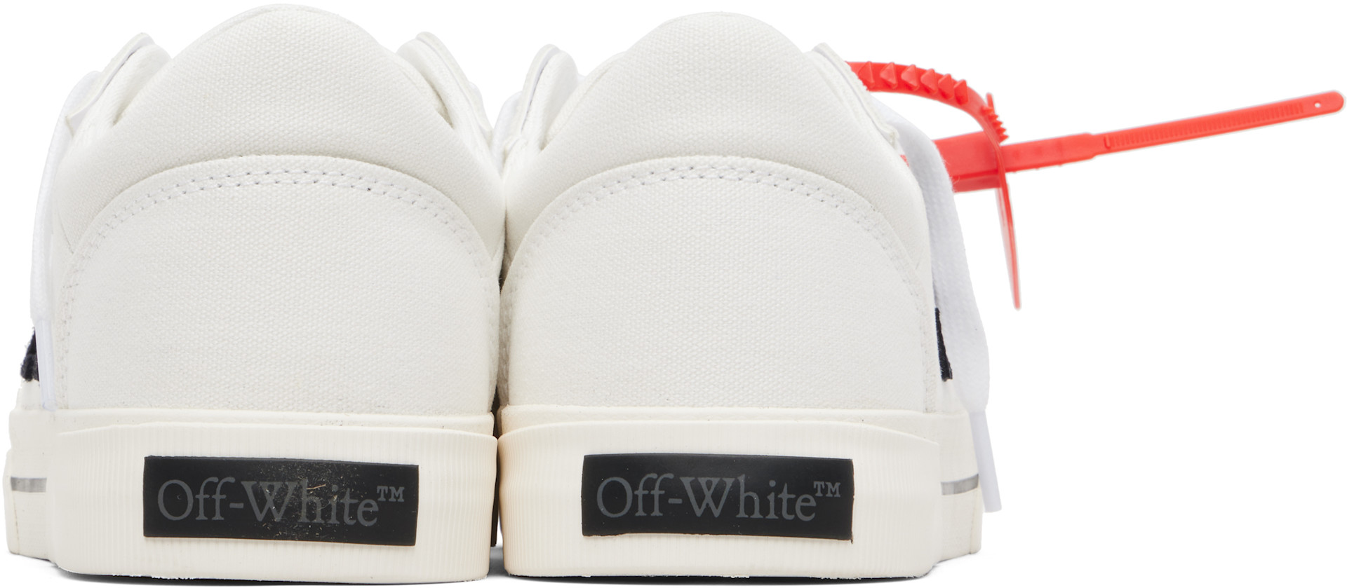 Off-White - 화이트 벌커나이즈 로우탑 스니커즈