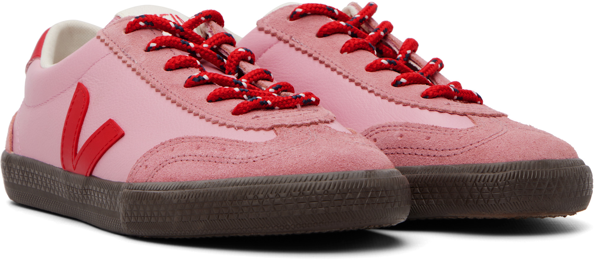 VEJA - Baskets Volley roses en cuir