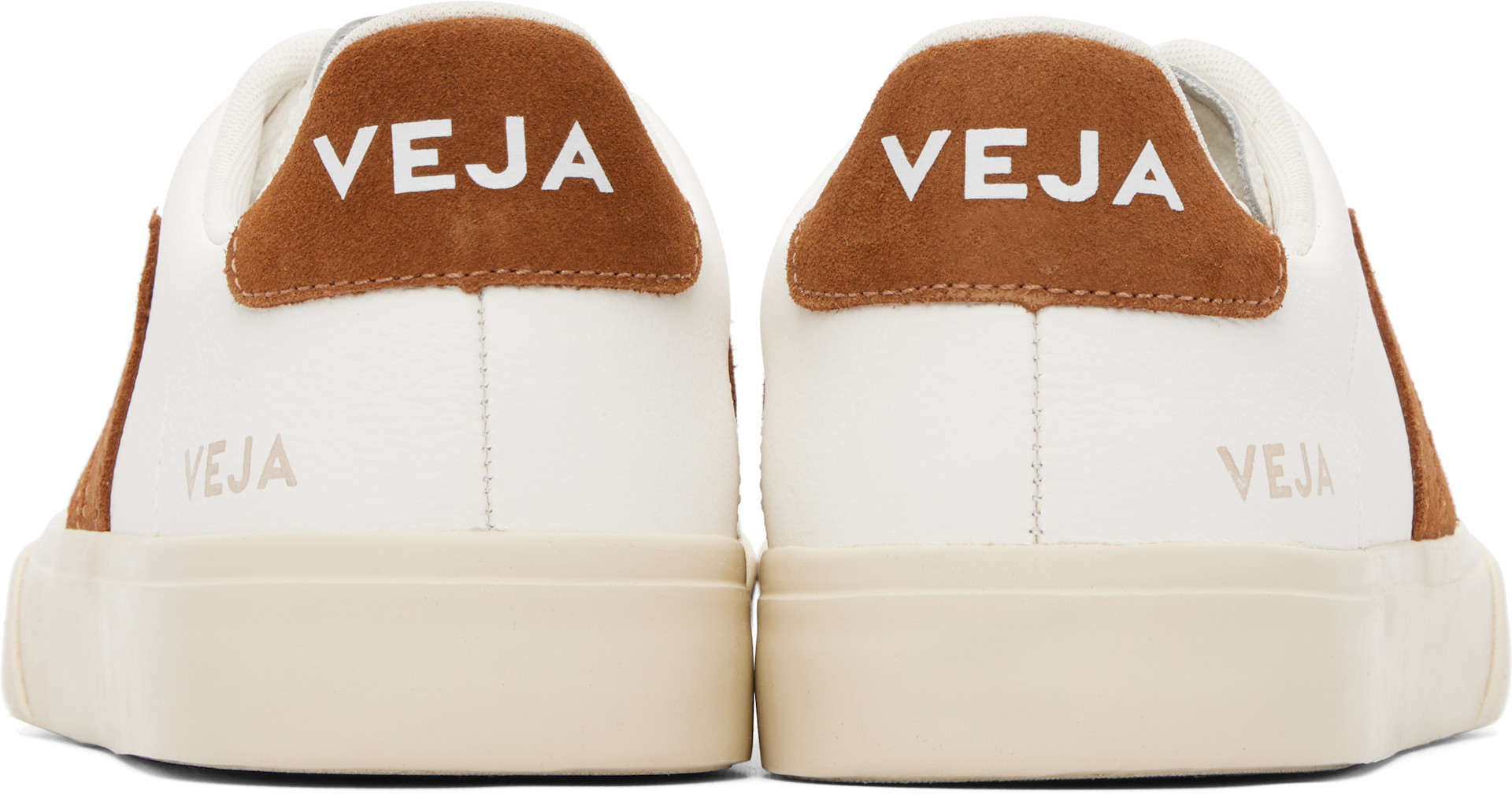 VEJA - 오프 화이트 캄포 가죽 스니커즈