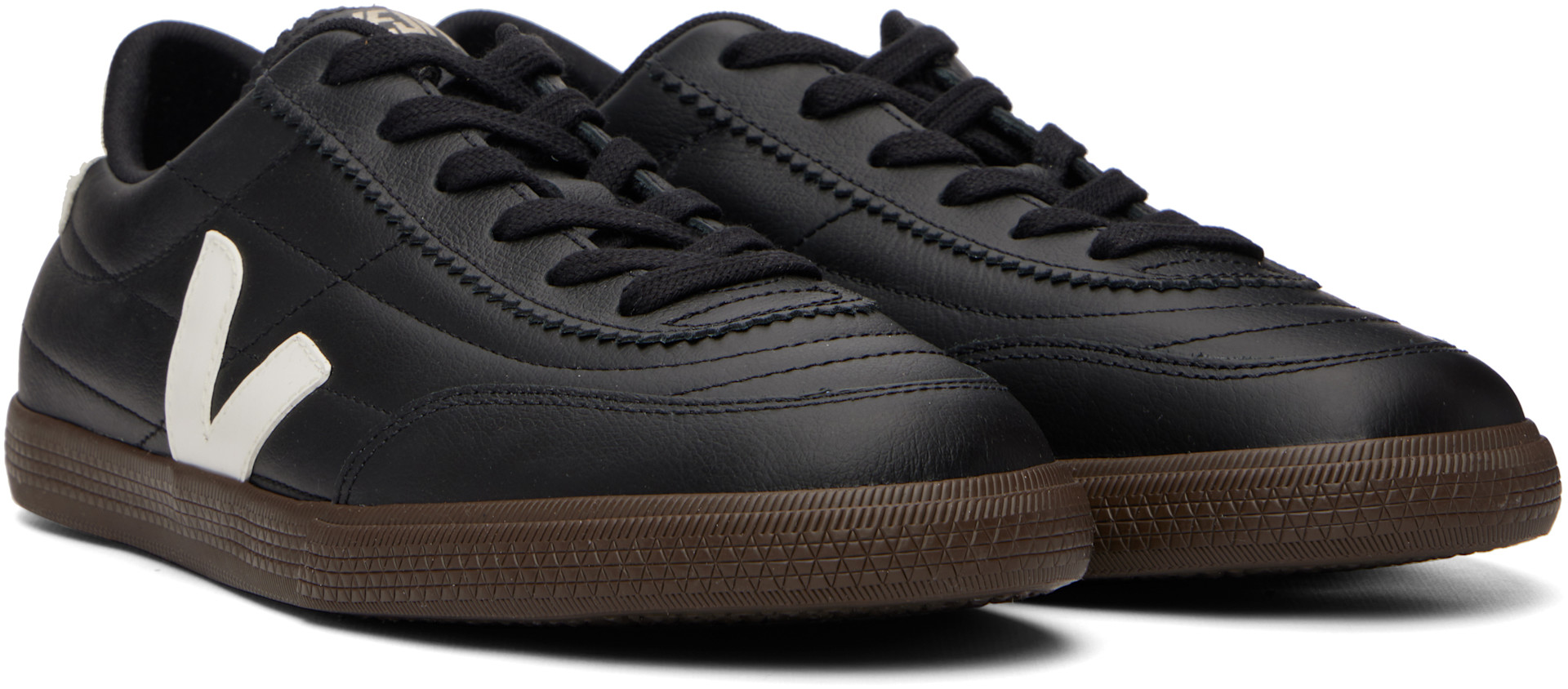 VEJA: ブラック Panenka レザースニーカー | SSENSE 日本