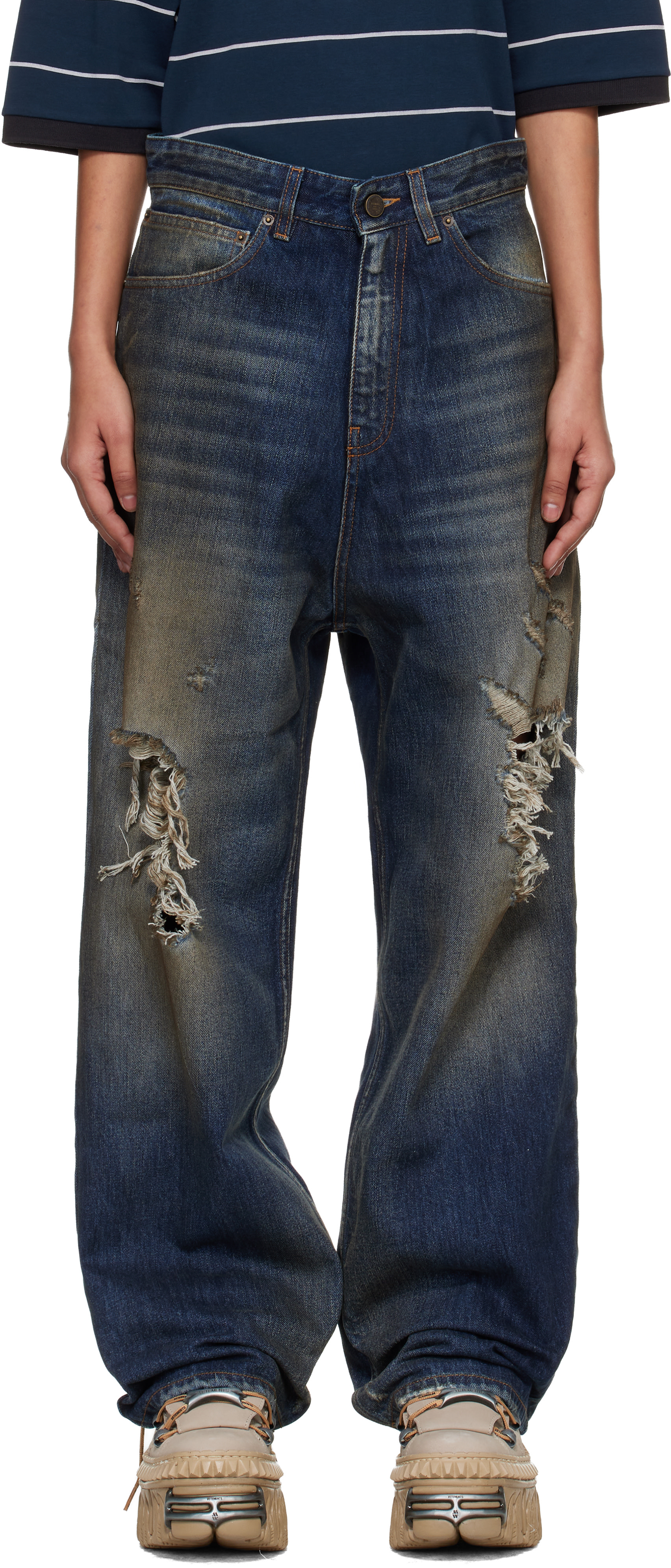 VETEMENTS - Jean bleu à effet usé