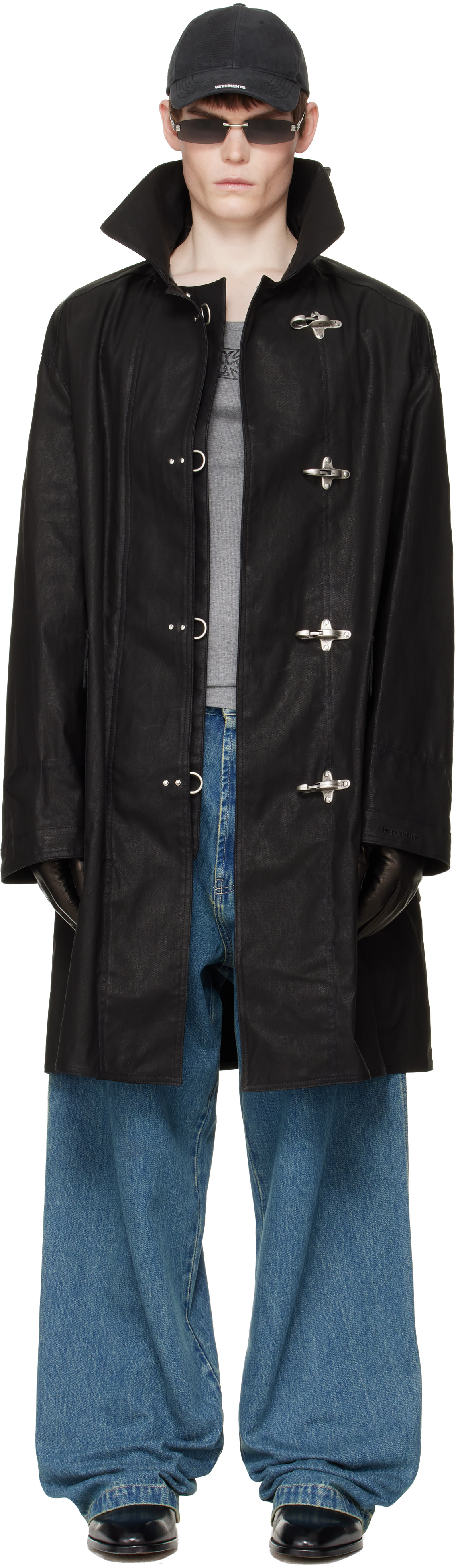 VETEMENTS - 블랙 파이어맨 후크 코트