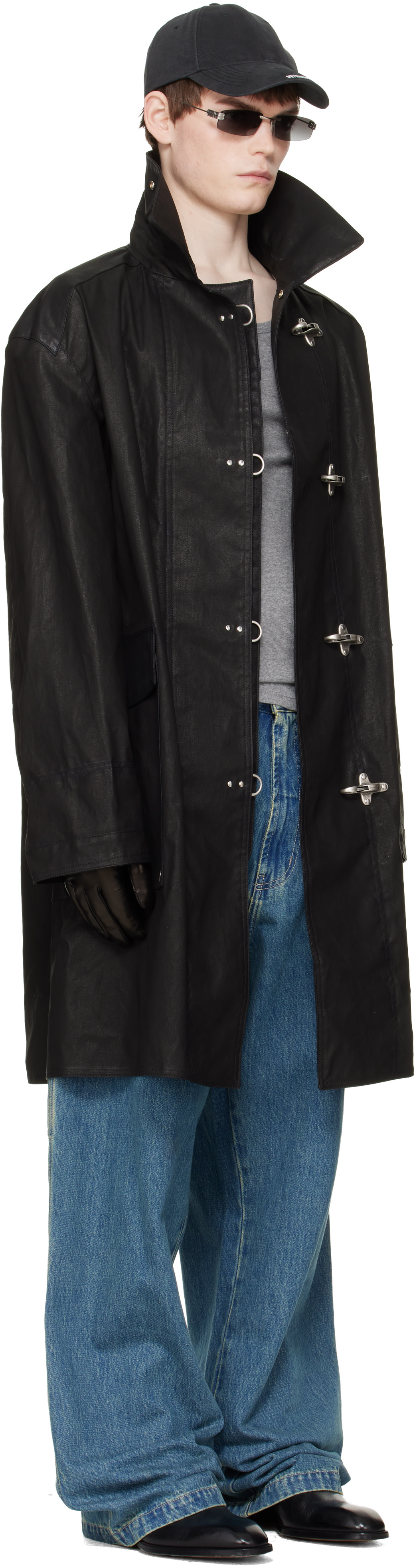 VETEMENTS - 블랙 파이어맨 후크 코트