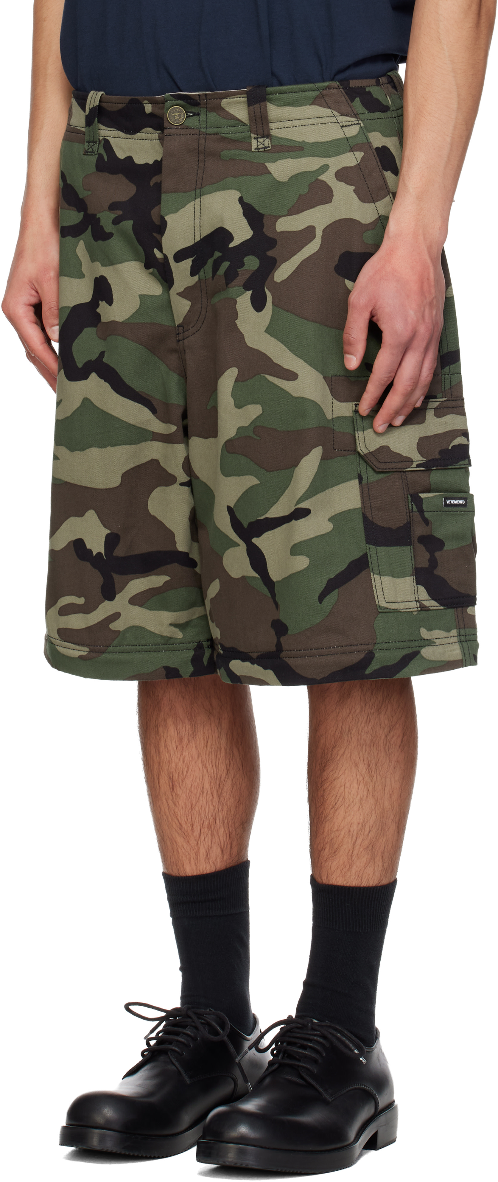 パンツ VETEMENTS Marine Infantry ARMY PANTS VETEMENTS: Green Camo Cargo Pants | SSENSE