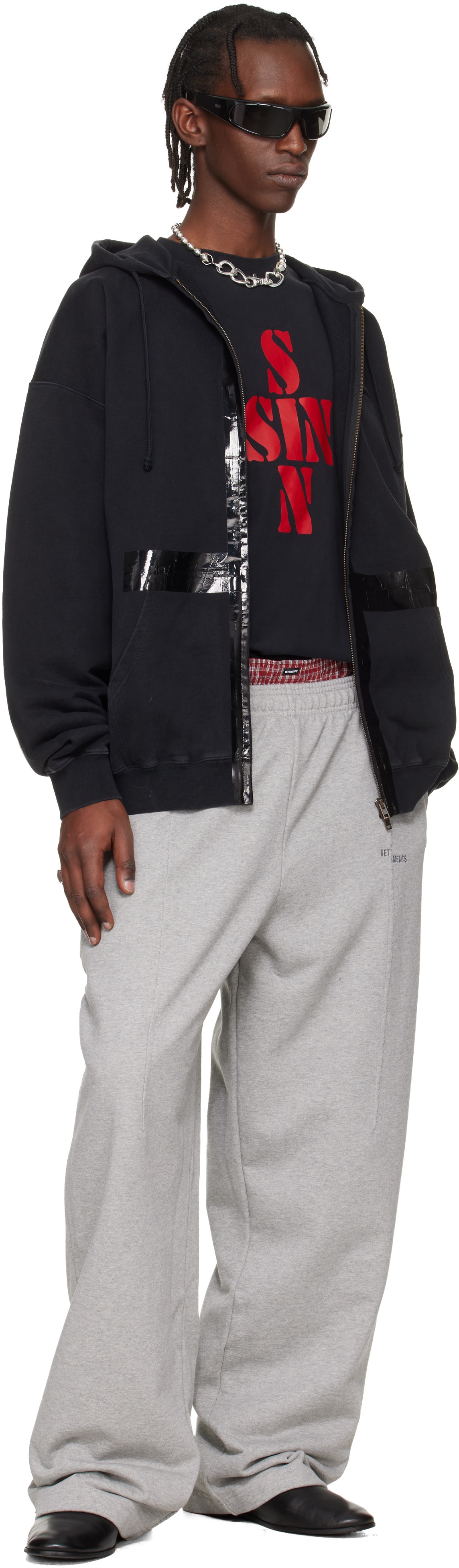 パーカー VETEMENTS Tape hoodie 1164e48f3919409d8d7c206d1b823f