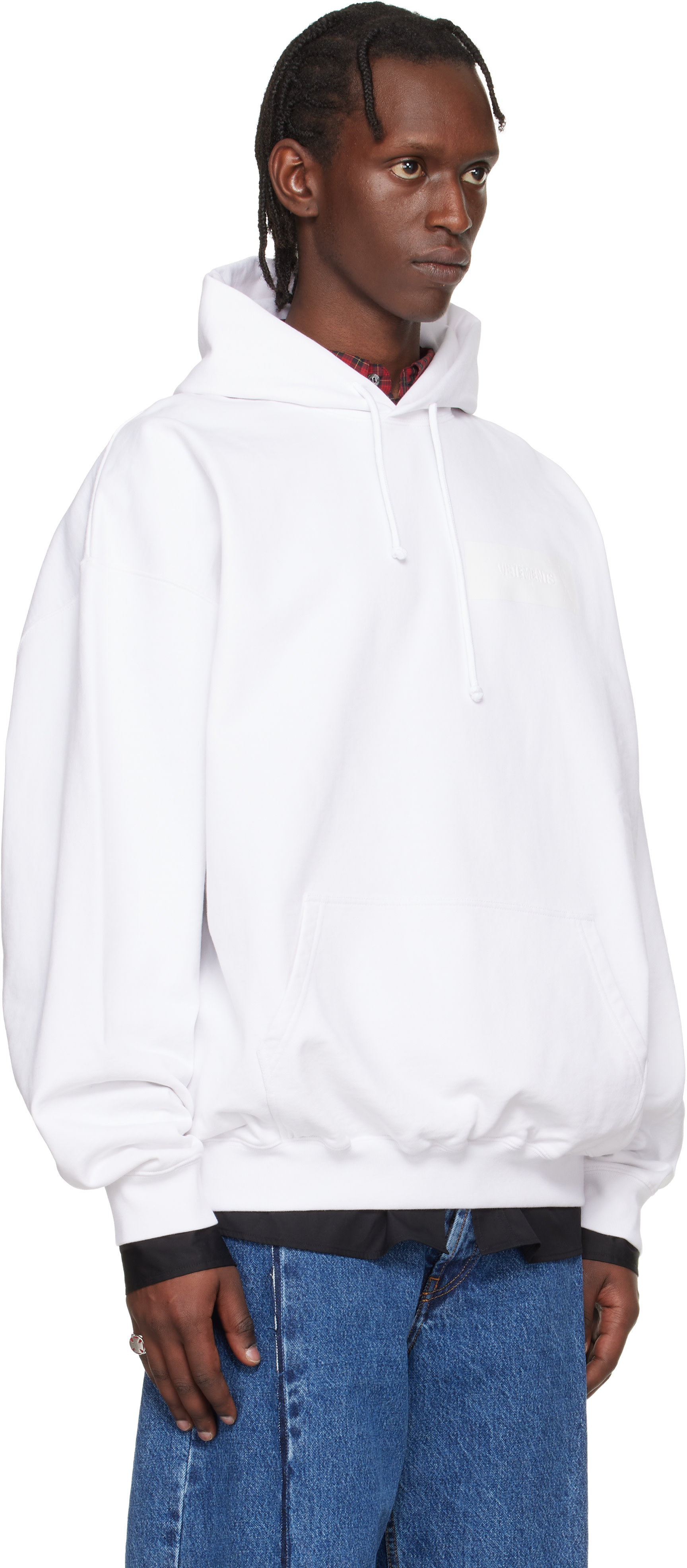 VETEMENTS - Pull à capuche blanc à logos et à appliqués