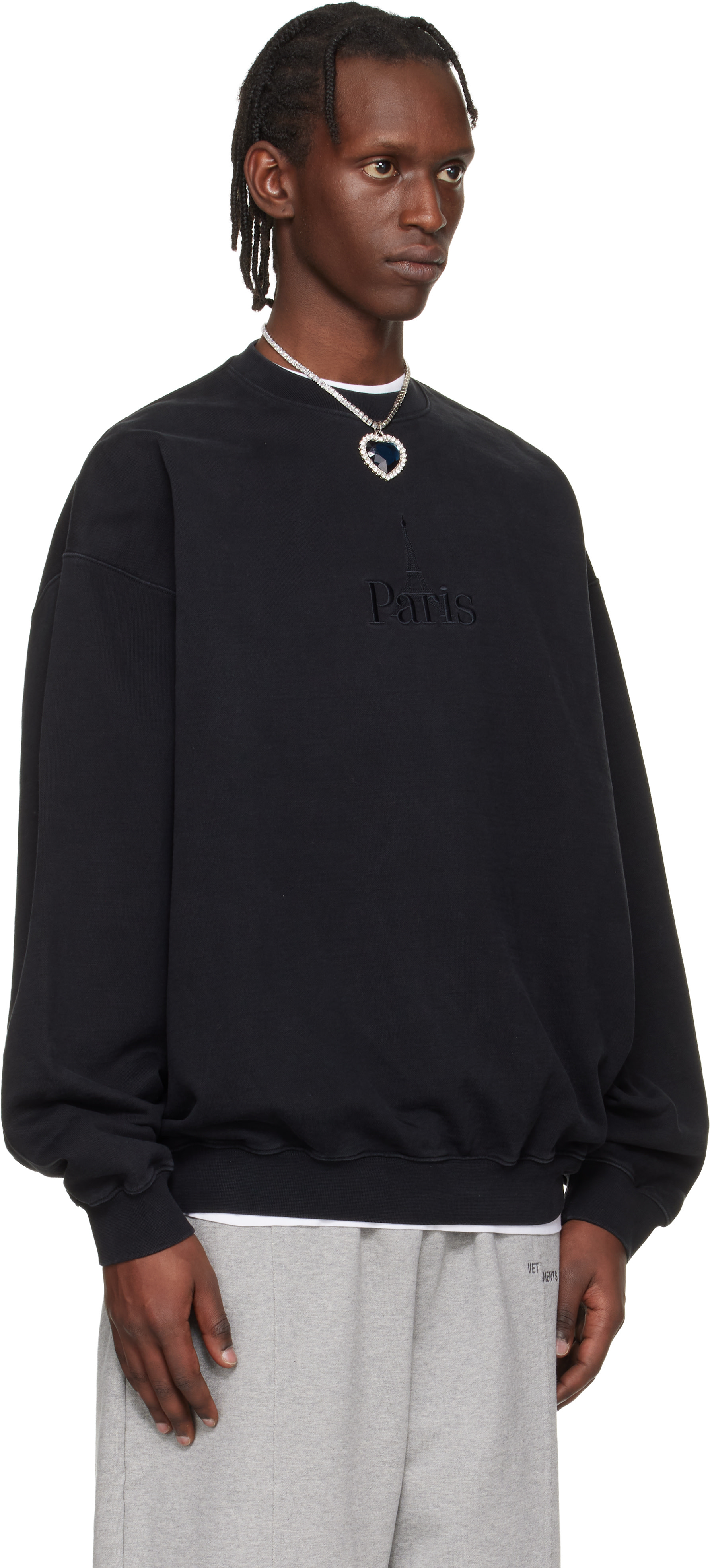 VETEMENTS - Pull molletonné noir à logo Paris brodé