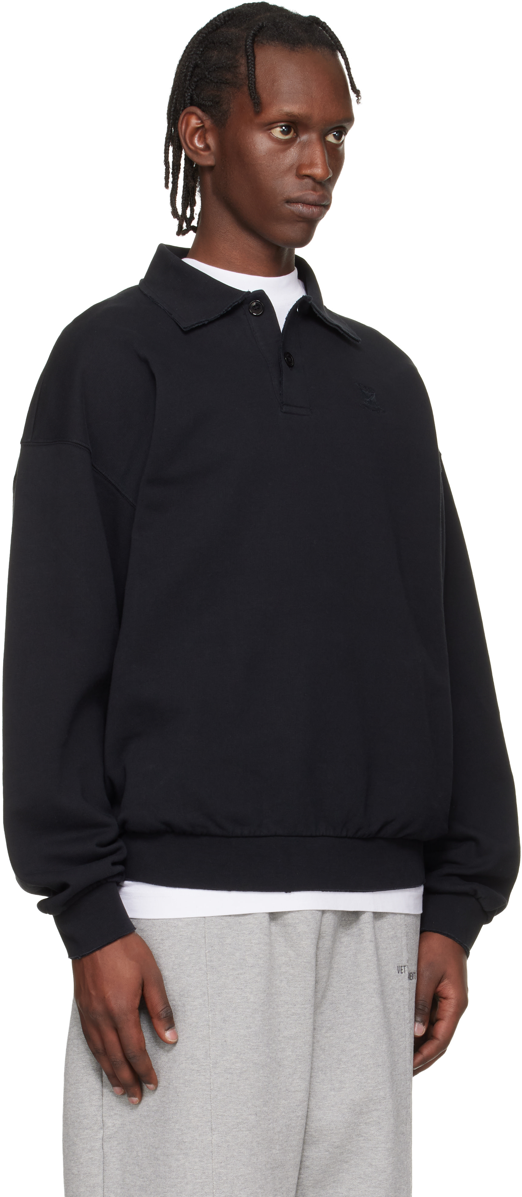 VETEMENTS - 블랙 디스트레스 로고 폴로 셔츠