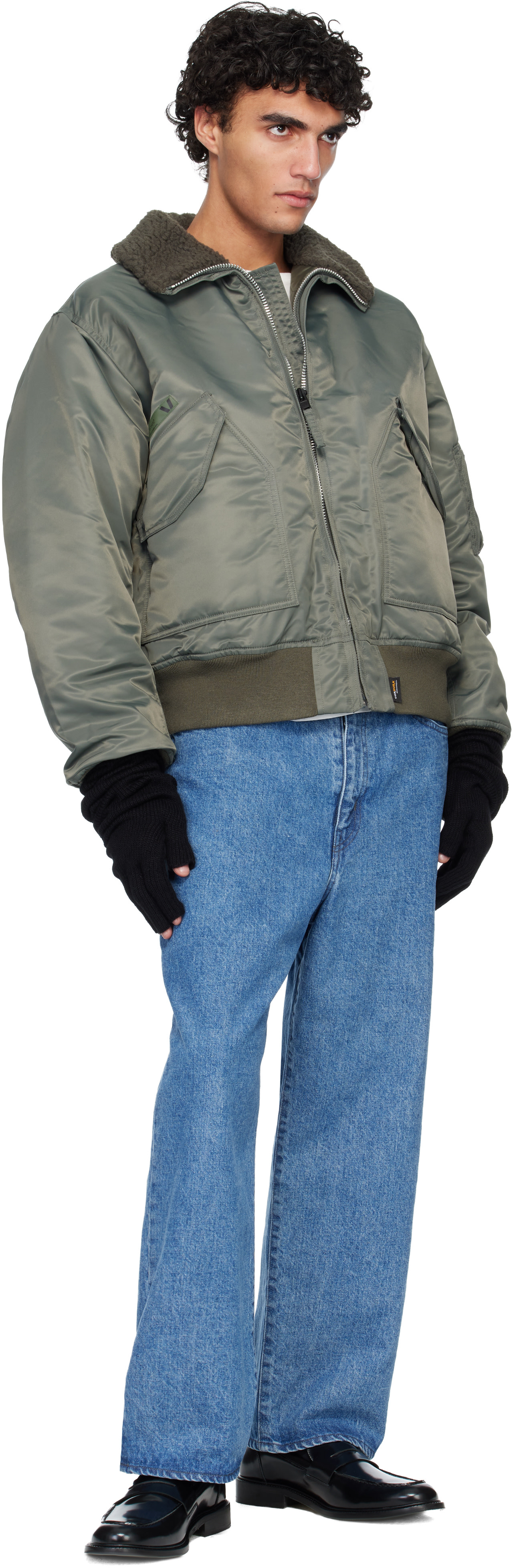 HOMME PLISSÉ ISSEY MIYAKE: Black Cashmere Winter Gear Gloves | SSENSE