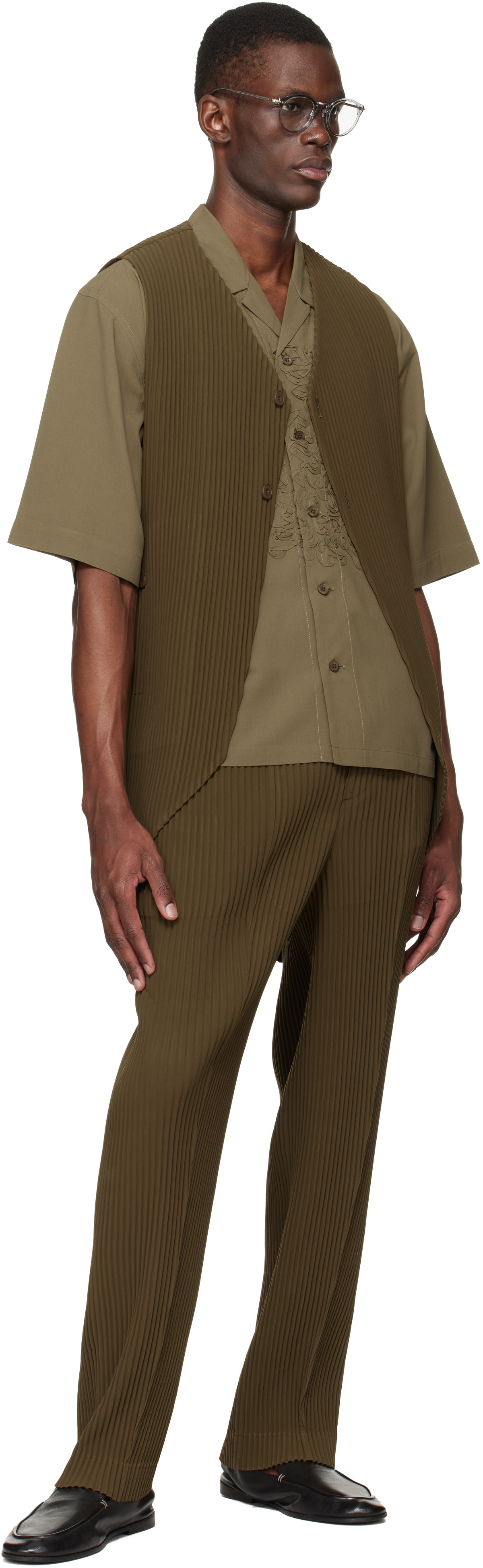 HOMME PLISSE ISSEY MIYAKE UNFOLD ベスト HOMME PLISSÉ ISSEY MIYAKE: Khaki Tuxedo Pleats Vest | SSENSE