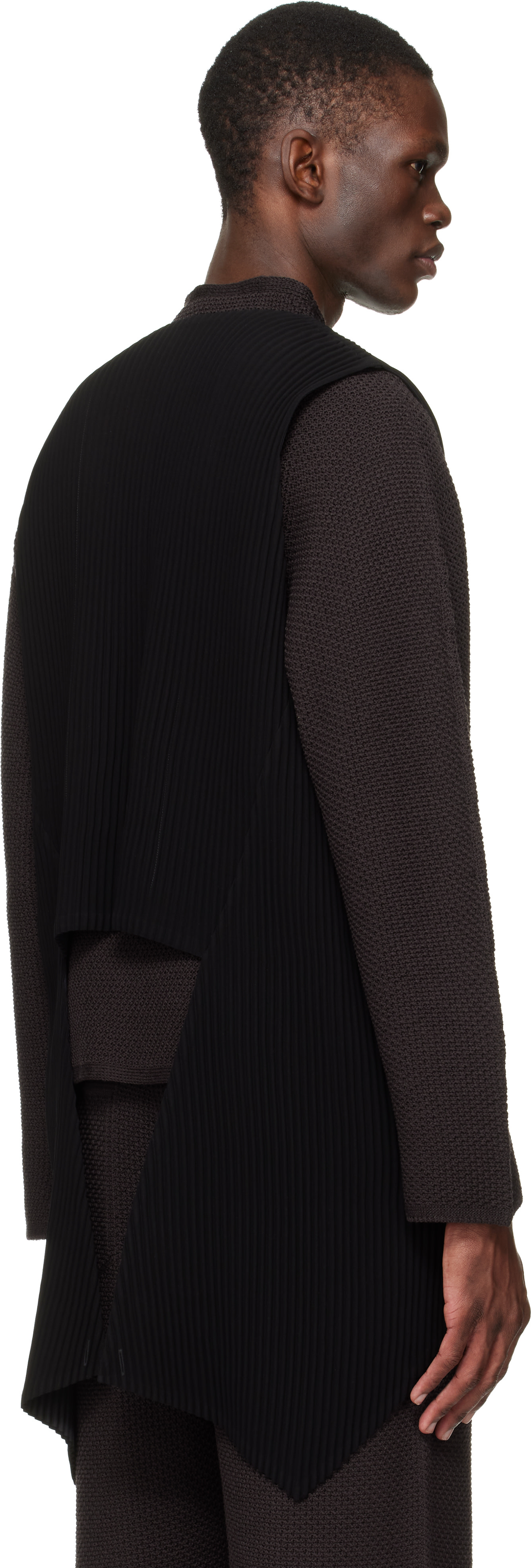 HOMME PLISSÉ ISSEY MIYAKE: Black Tuxedo Pleats Vest | SSENSE