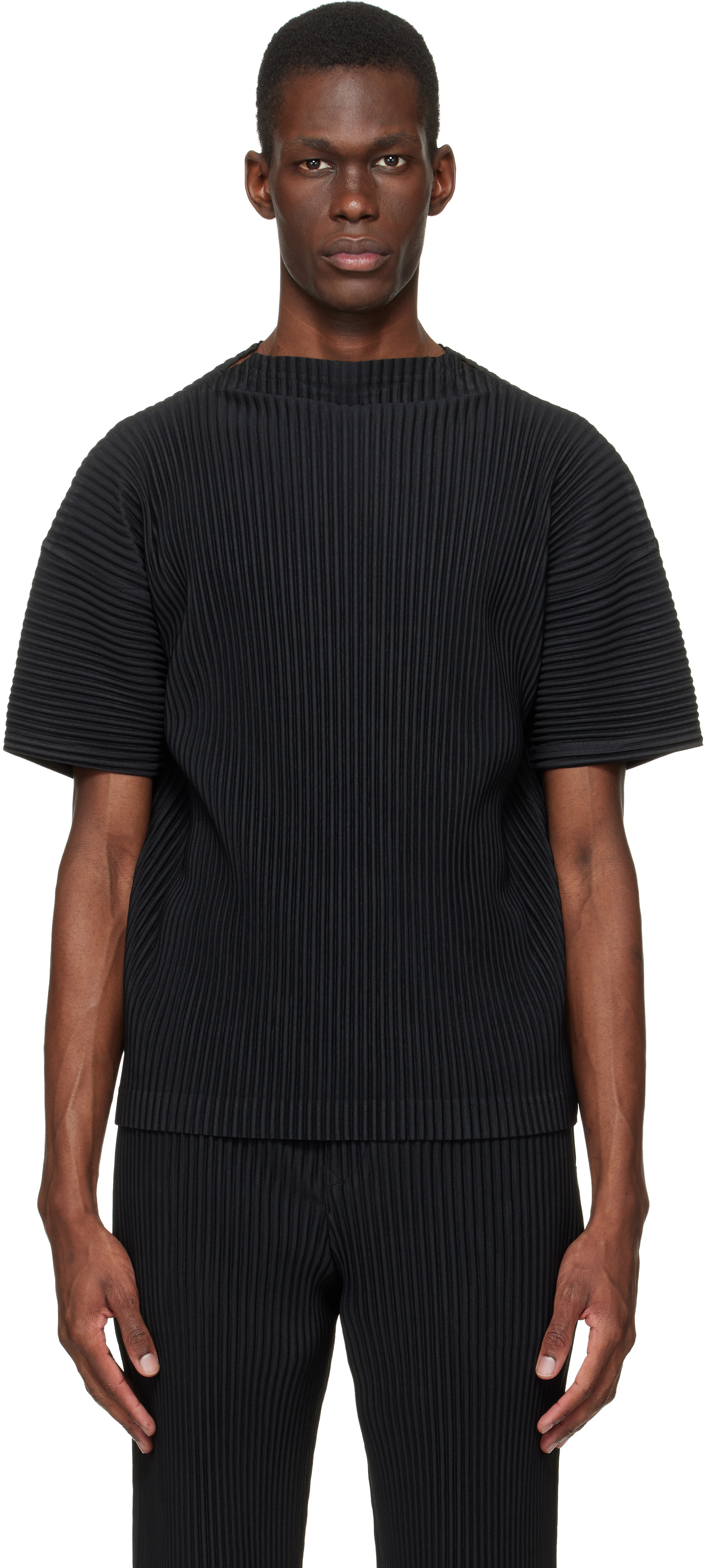 HOMME PLISSE ISSEY MIYAKE 半袖Tシャツ HOMME PLISSÉ ISSEY MIYAKE: Black Monthly Colors March T-shirt | SSENSE