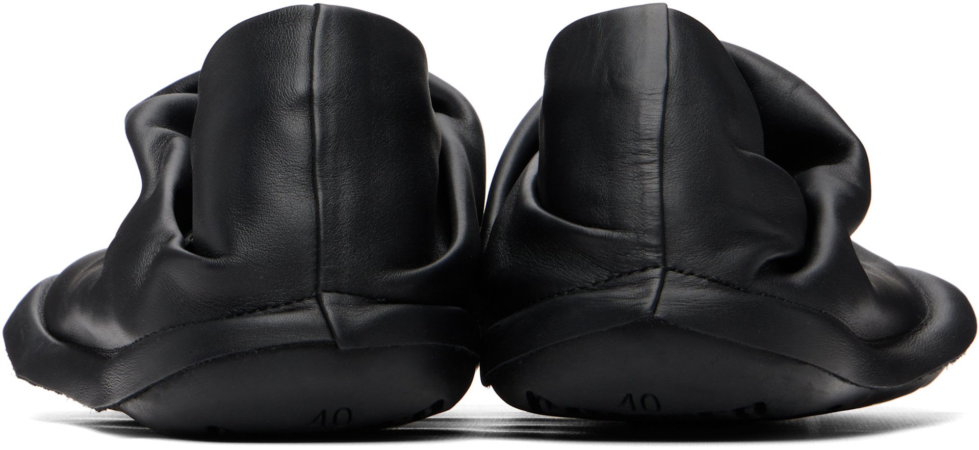 HOMME PLISSÉ ISSEY MIYAKE: Black CAMPER Edition Peu Form Loafers