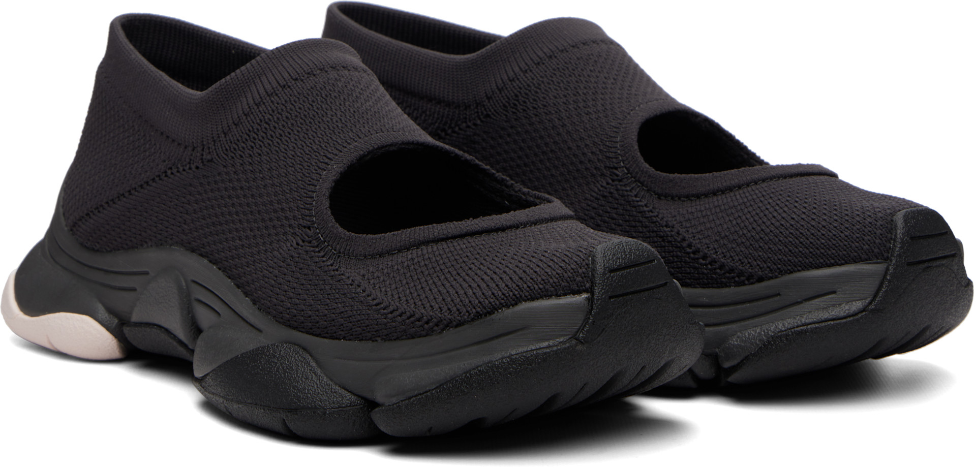 HOMME PLISSÉ ISSEY MIYAKE: Black CAMPER Edition Karst Finch