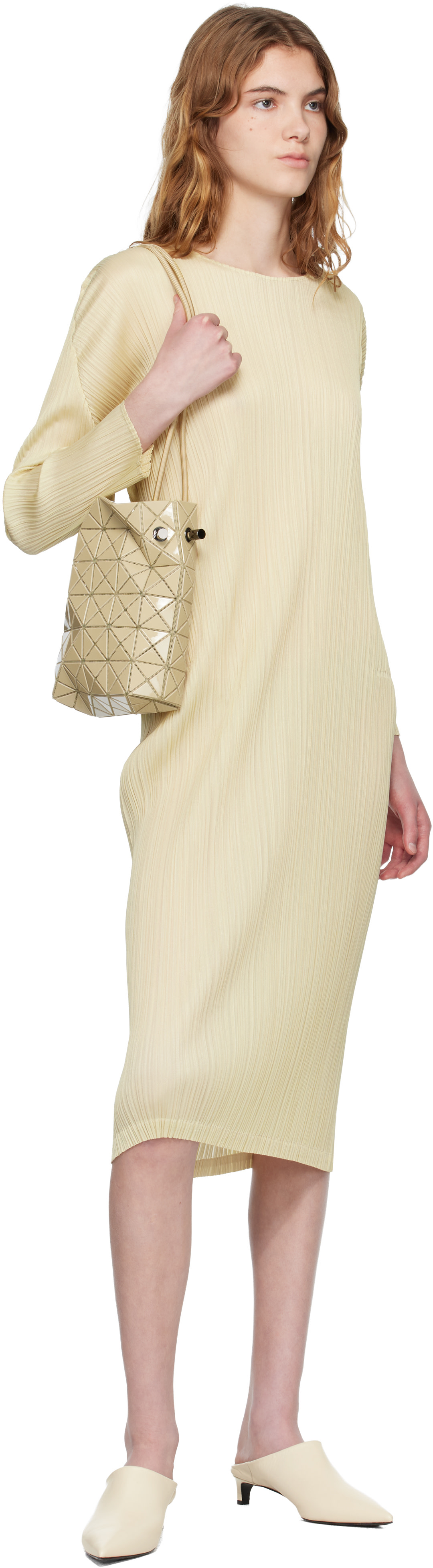 BAO BAO ISSEY MIYAKE: Beige Wring One-Tone Bag | SSENSE