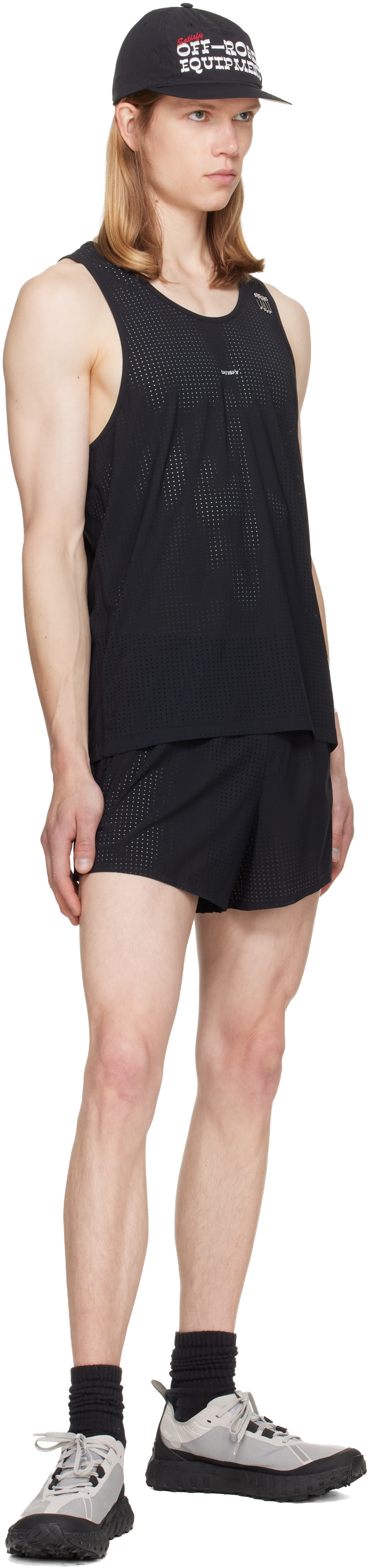 Satisfy - Short noir en filet Space-O