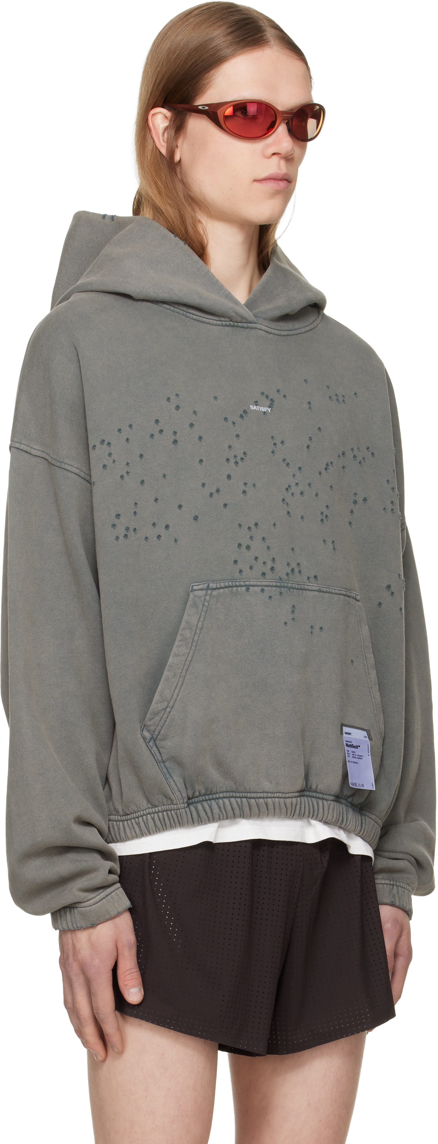 Satisfy - Pull à capuche gris à perforations MothTech