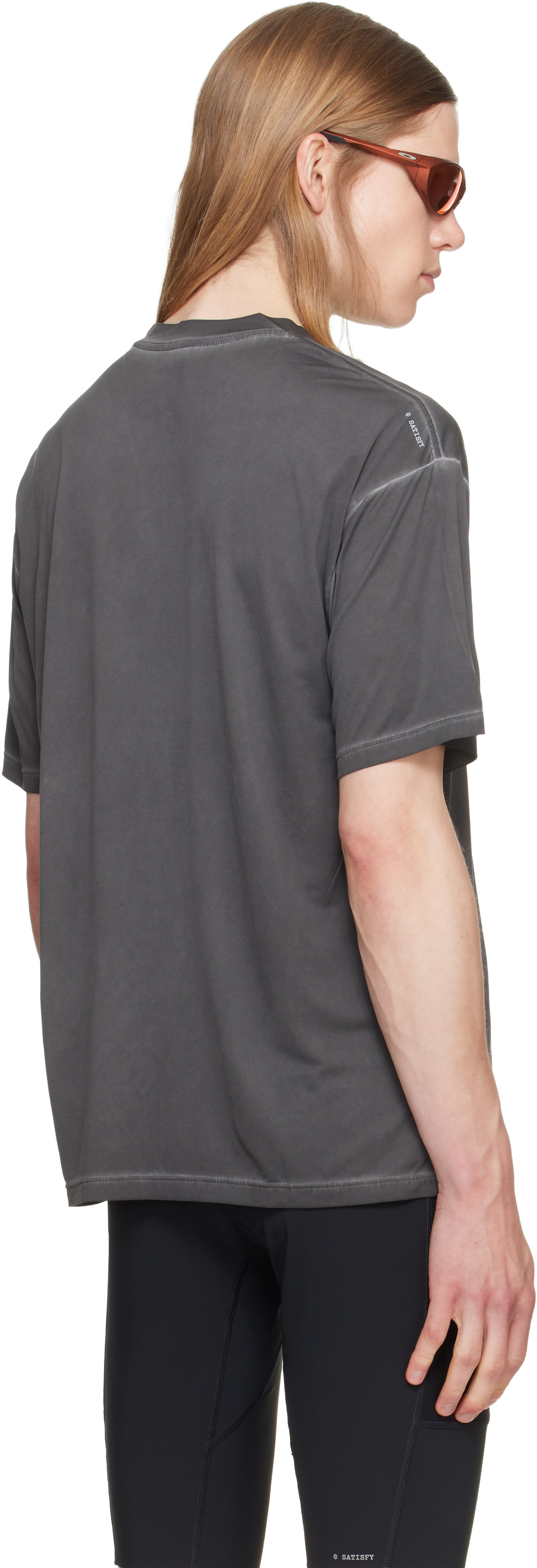 Satisfy - グレー AuraLite Tシャツ