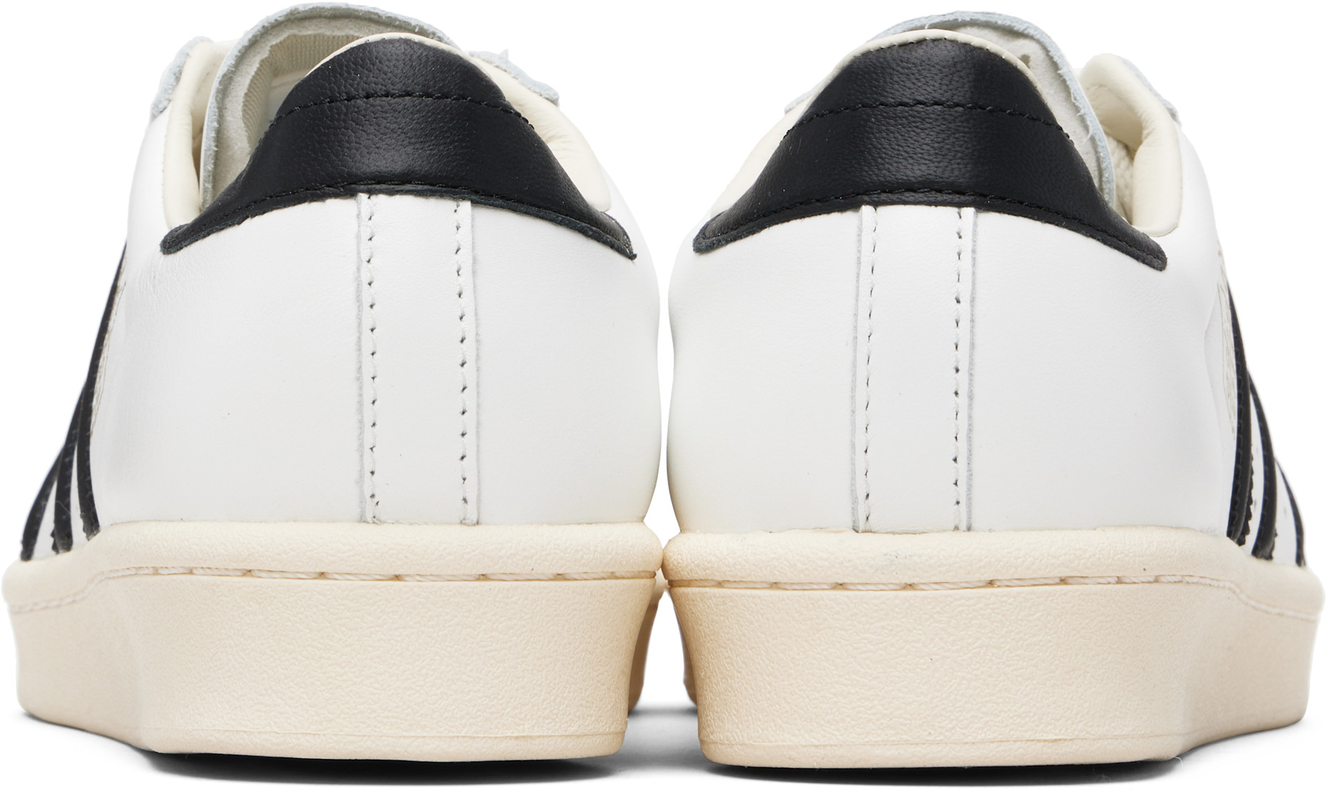 adidas Originals: ホワイト Superstar Vintage スニーカー | SSENSE 日本